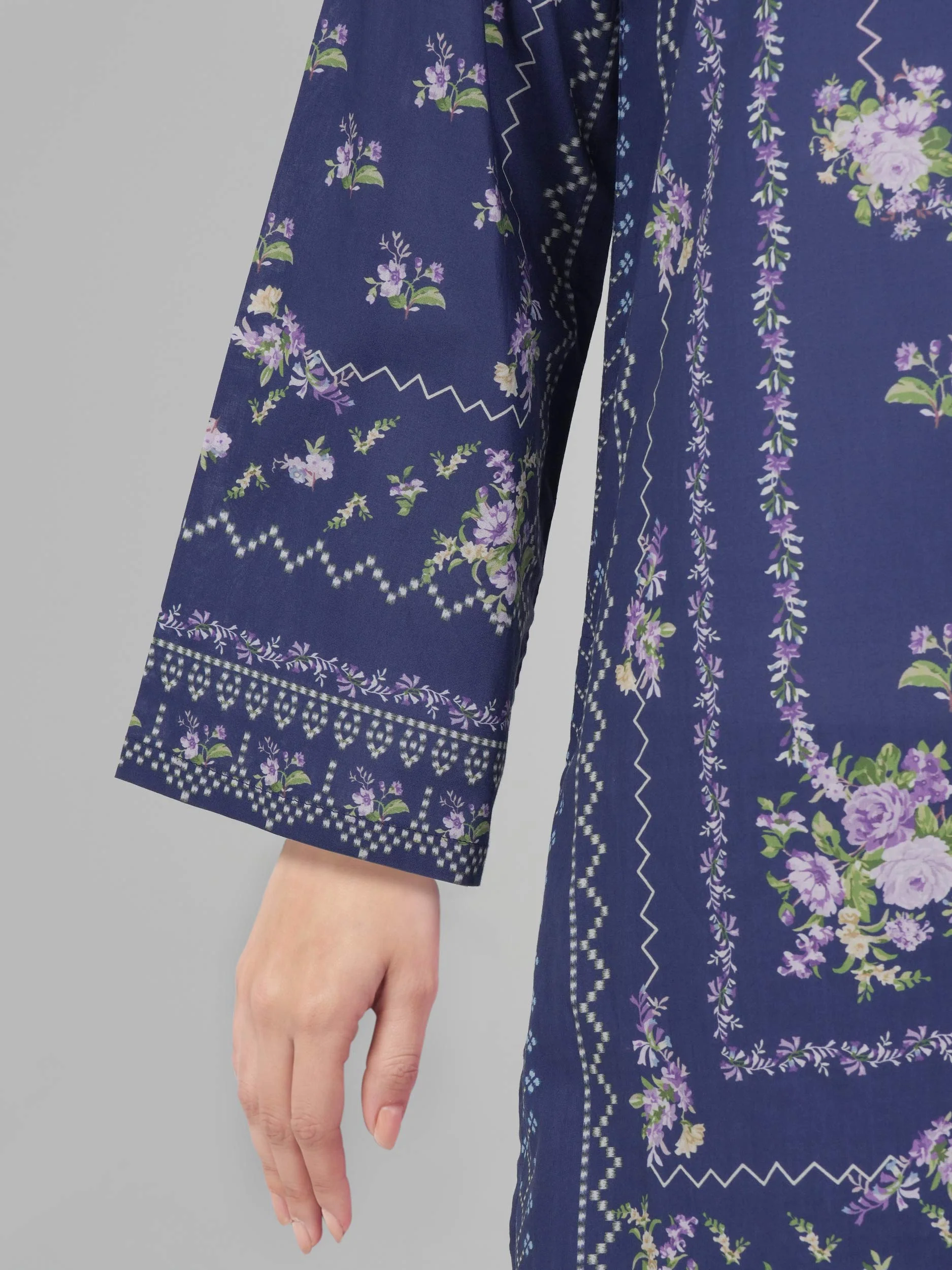 3 Piece Lawn Suit (Pret) - Image 5