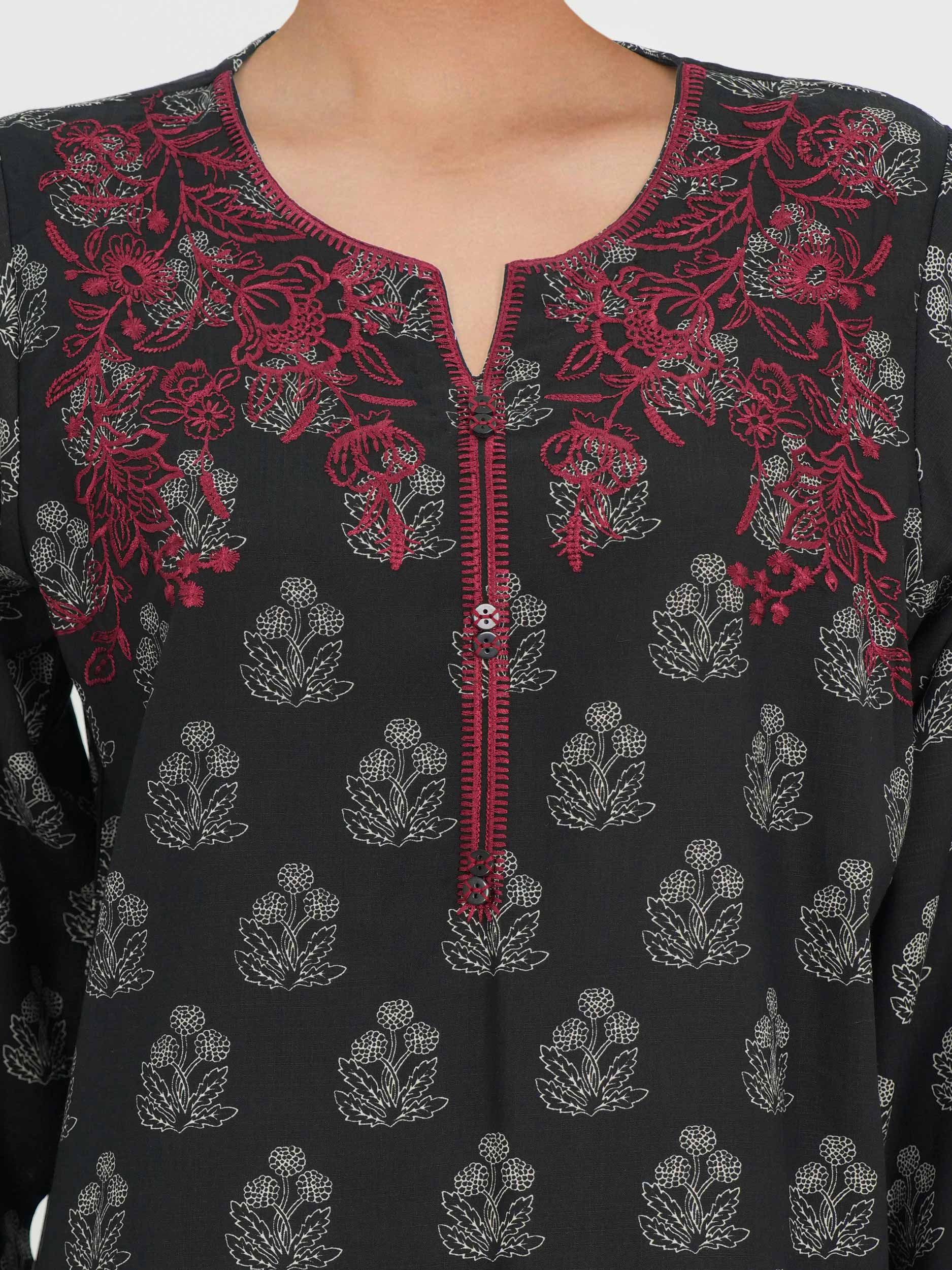 Viscose Slub Kurti- Embroidered (Pret) - Image 4