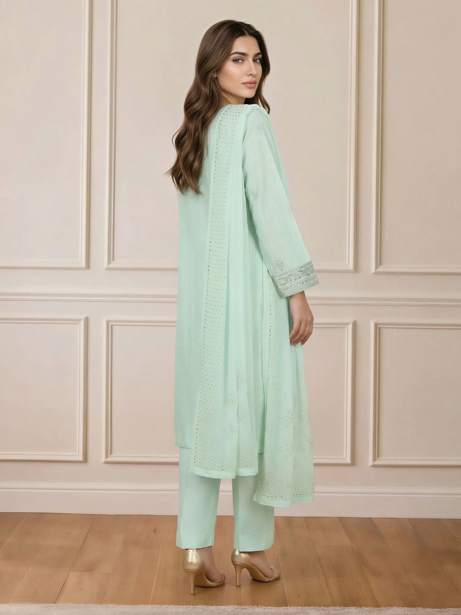 3 Piece Lawn Missouri Suit- Embroidered (Pret) - Image 3