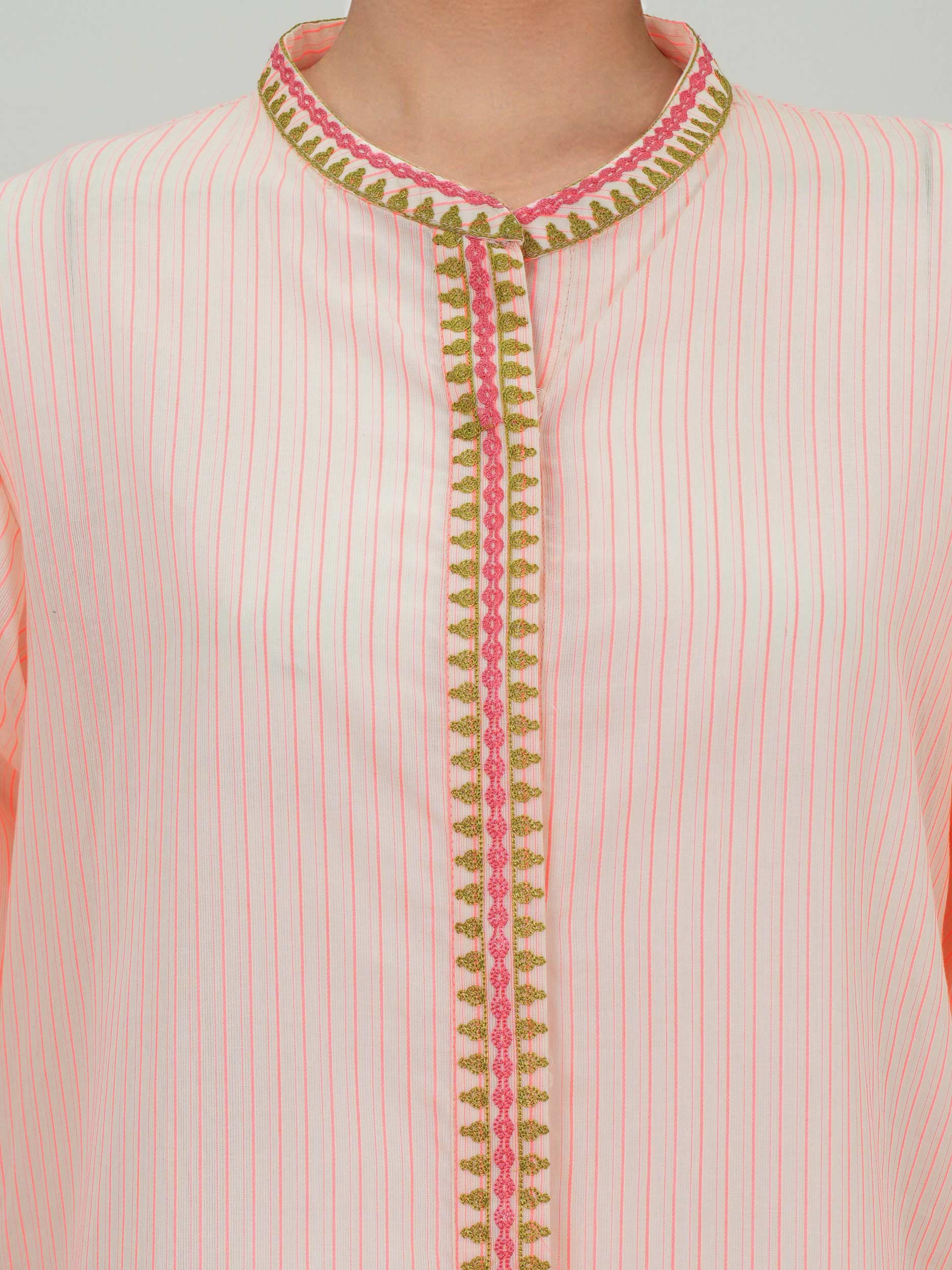 Yarn Dyed Kurti- Embroidered (Pret) - Image 4