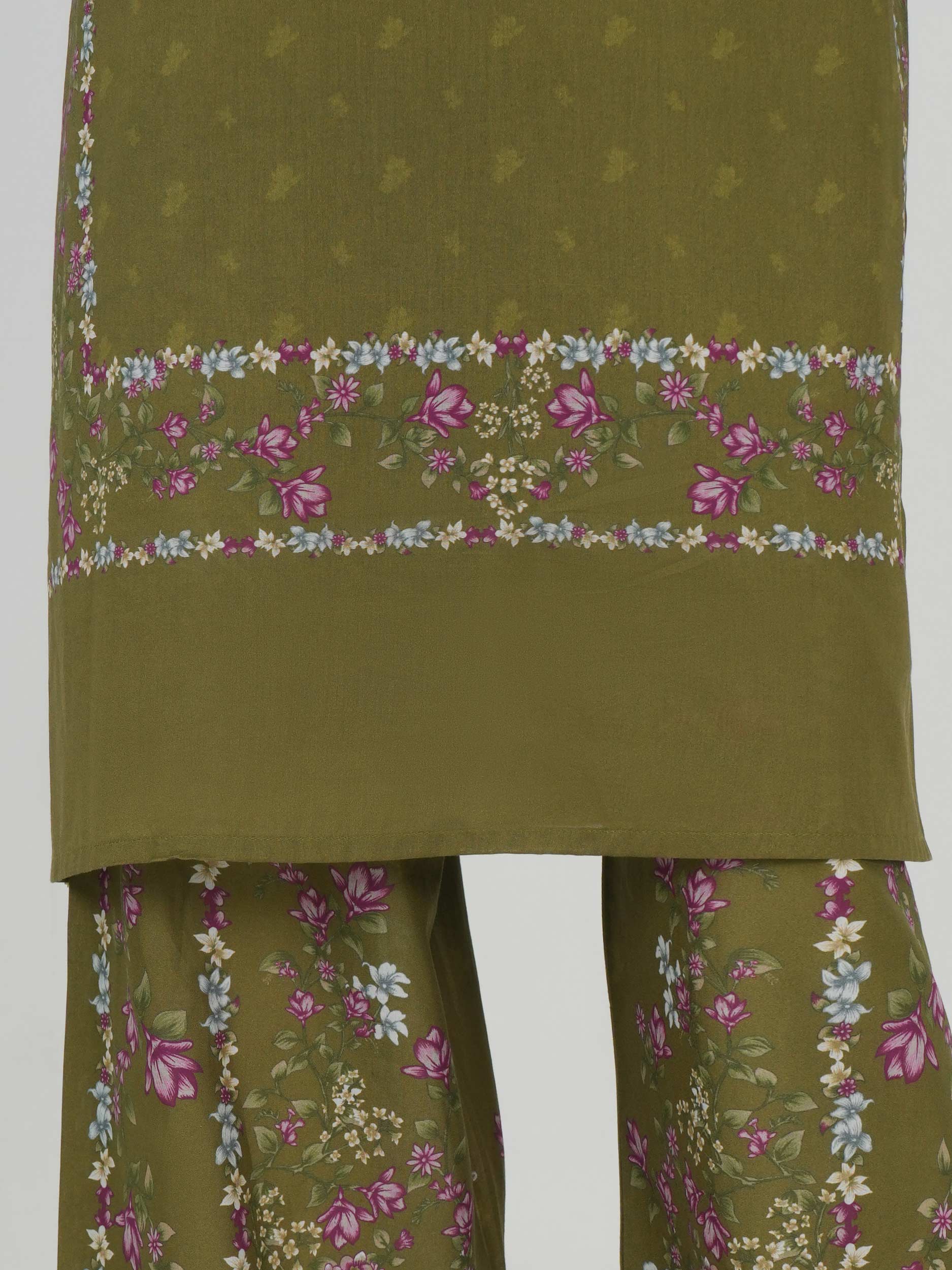2 Piece Lawn Suit- Embroidered (Pret) - Image 6