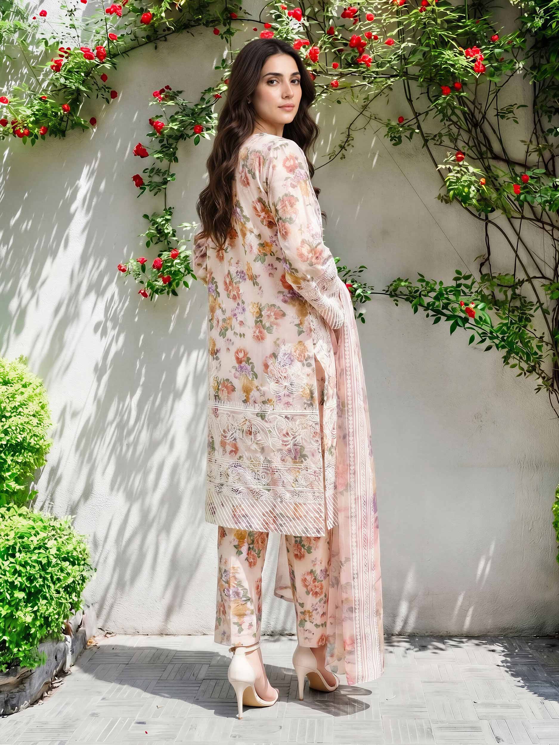 3 Piece Lawn Suit- Embroidered (Pret) - Image 2