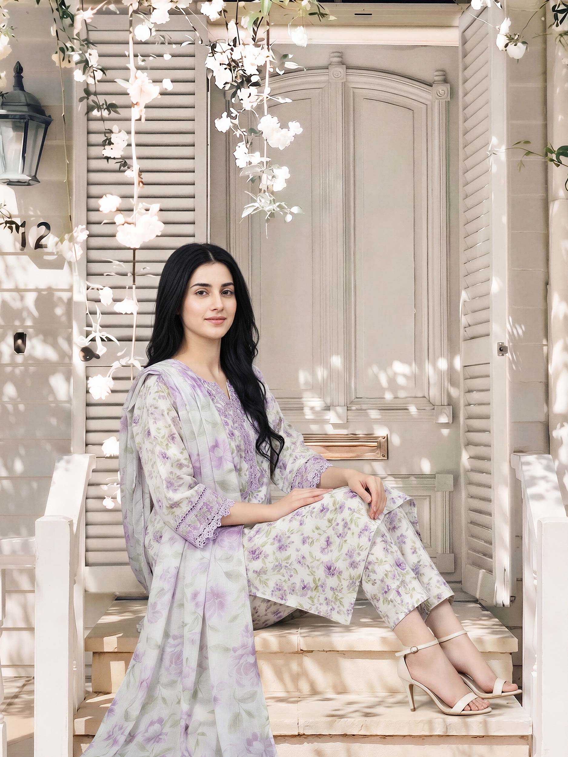 3 Piece Lawn Suit- Embroidered (Pret) - Image 4
