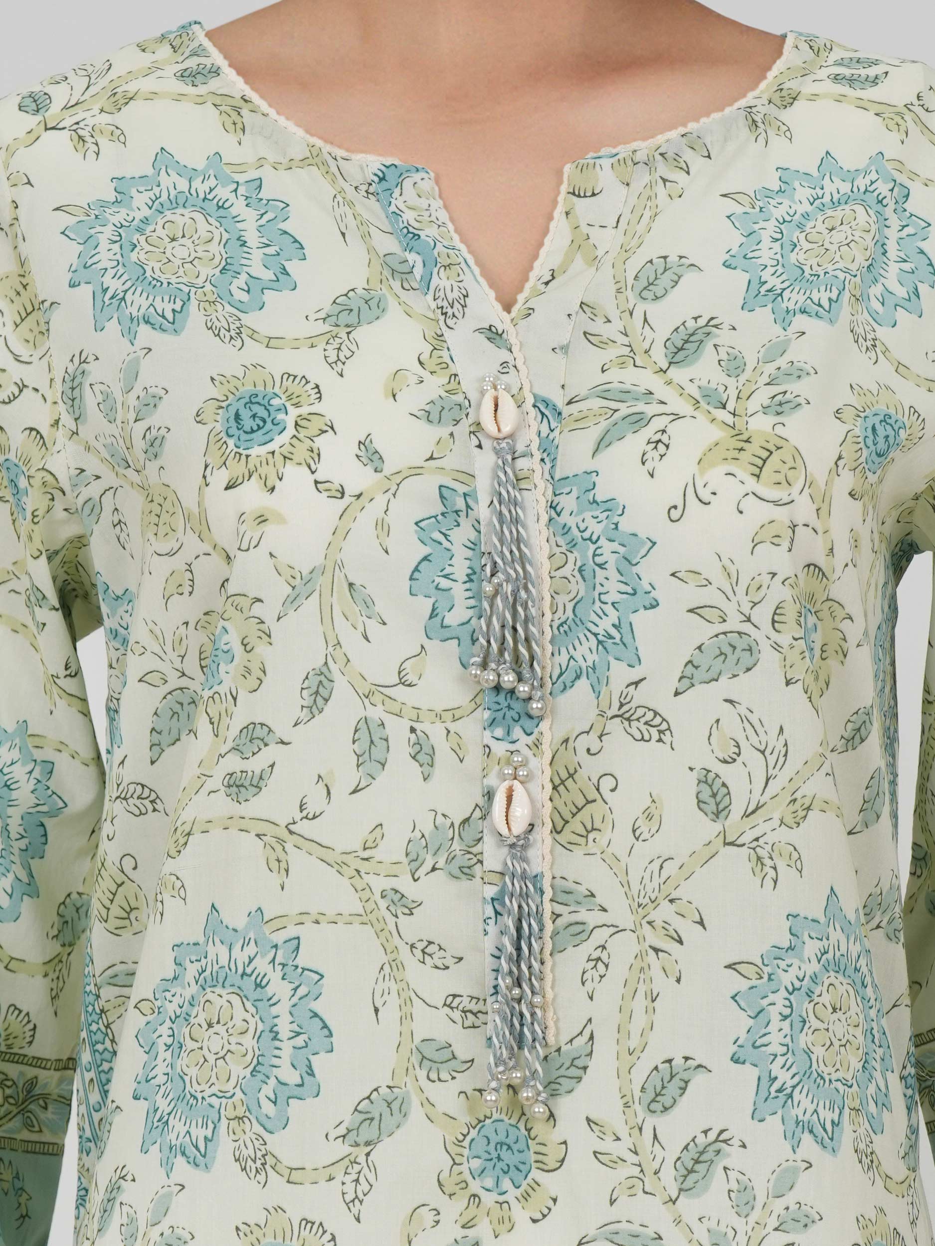 2 Piece Lawn Suit (Pret) - Image 4