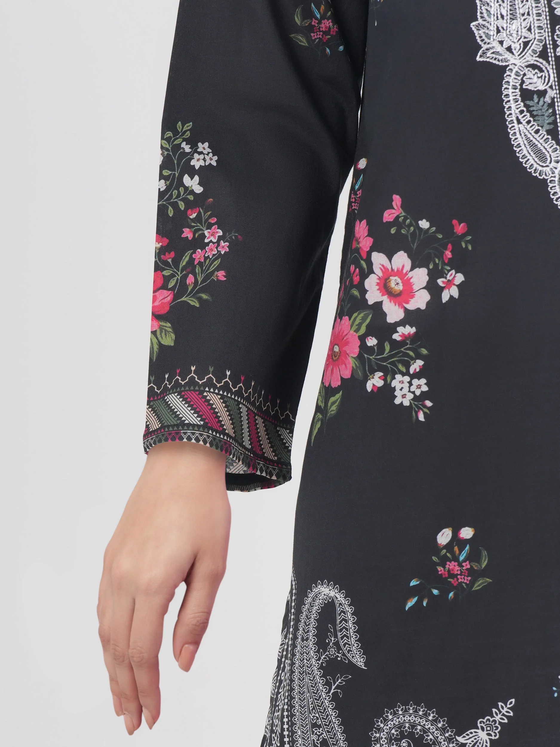 2 Piece Lawn Slub Suit- Embroidered (Pret) - Image 5