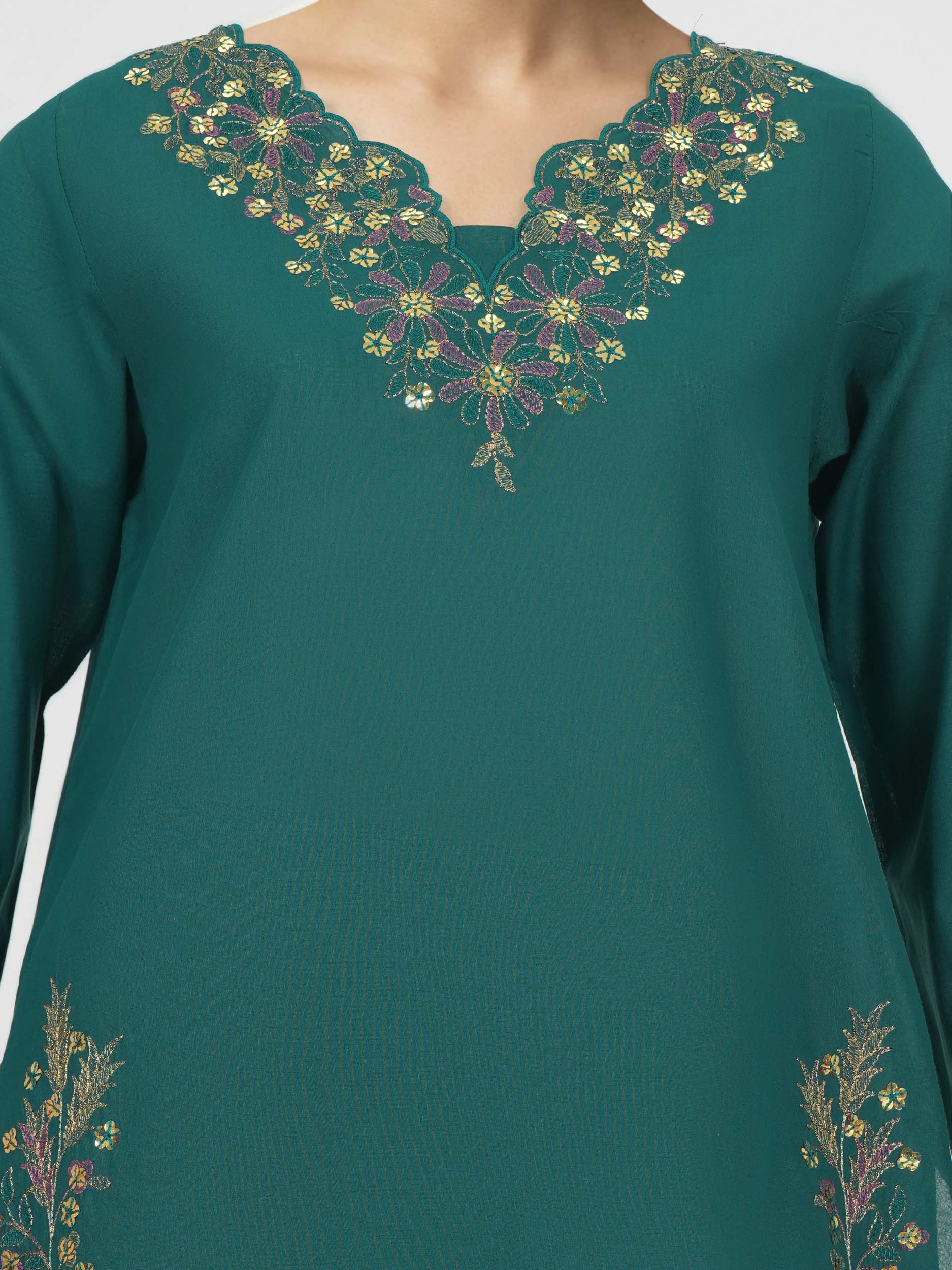 2 Piece Lawn Suit- Embroidered (Pret) - Image 4