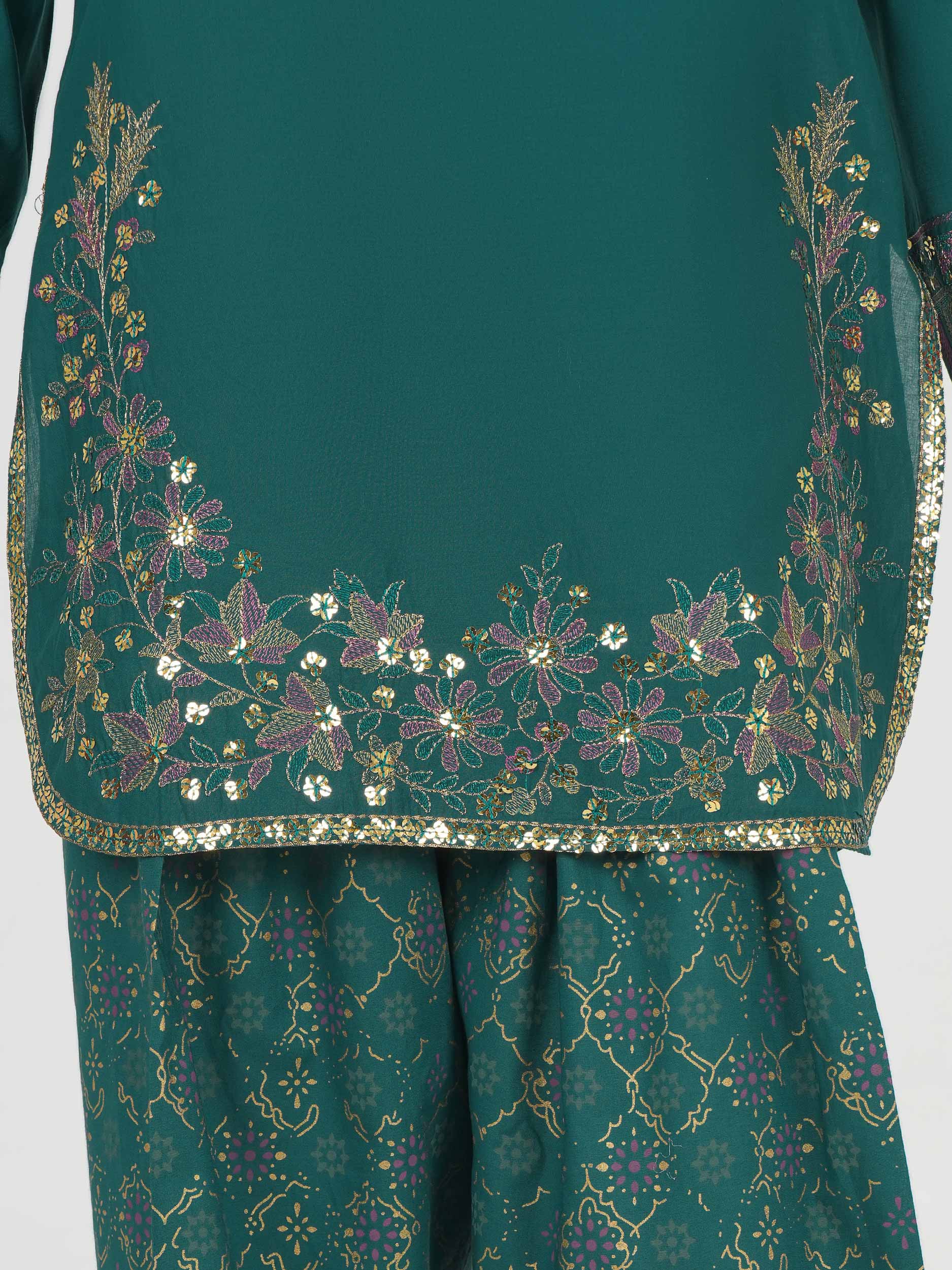 2 Piece Lawn Suit- Embroidered (Pret) - Image 6
