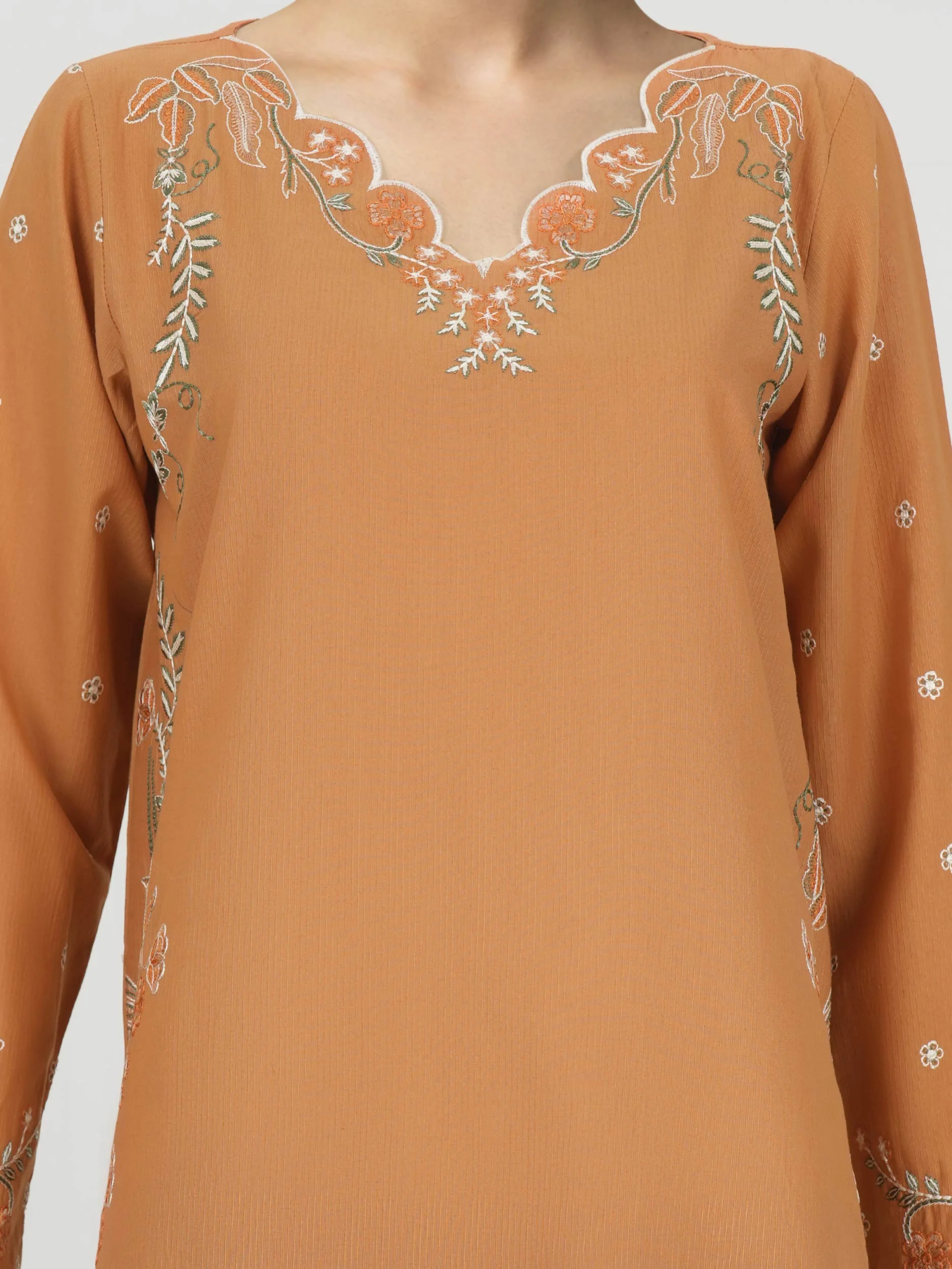 2 Piece Lawn Texture Suit- Embroidered (Pret) - Image 4