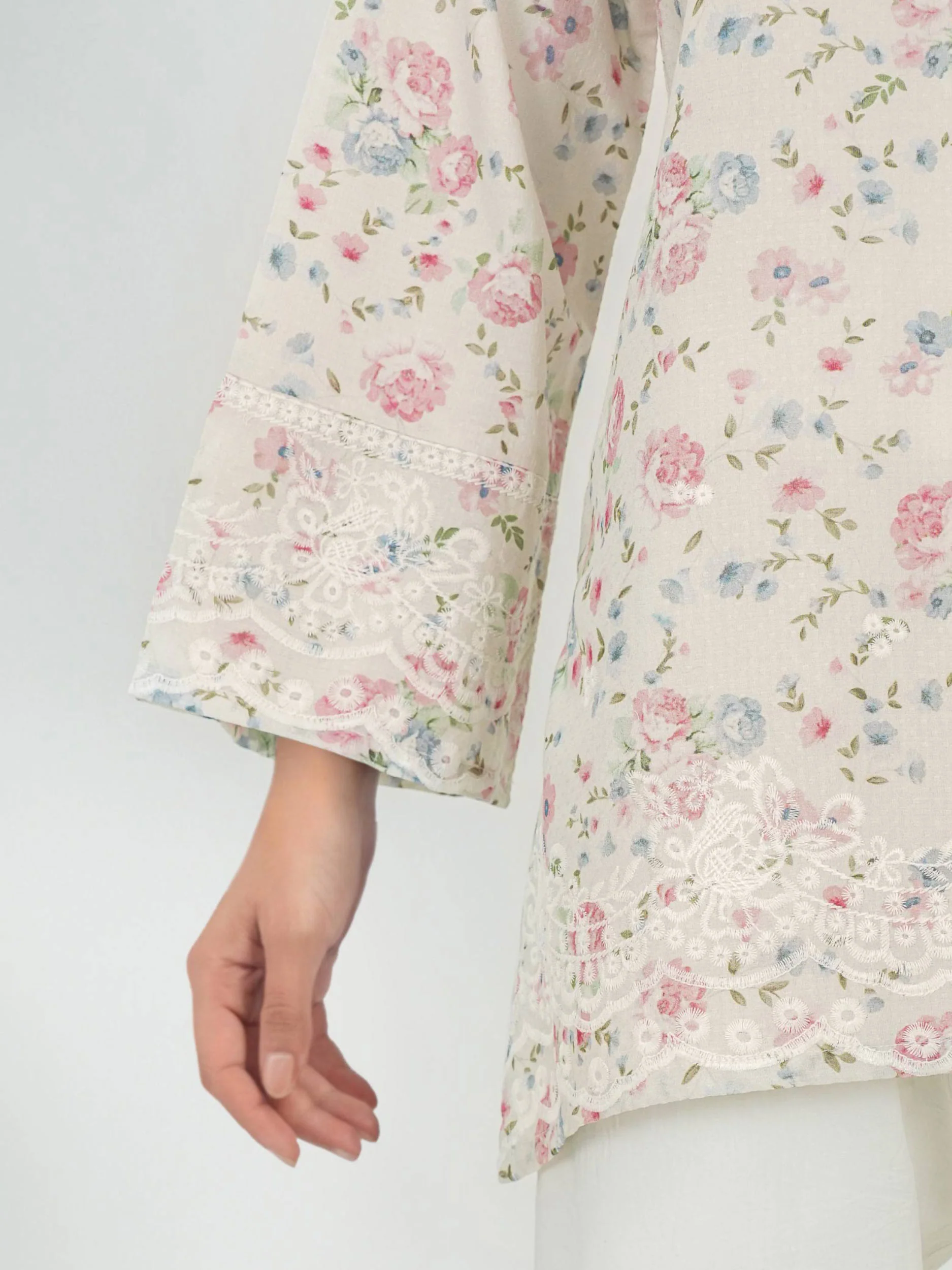 Lawn Texture Kurti- Embroidered (Pret) - Image 5