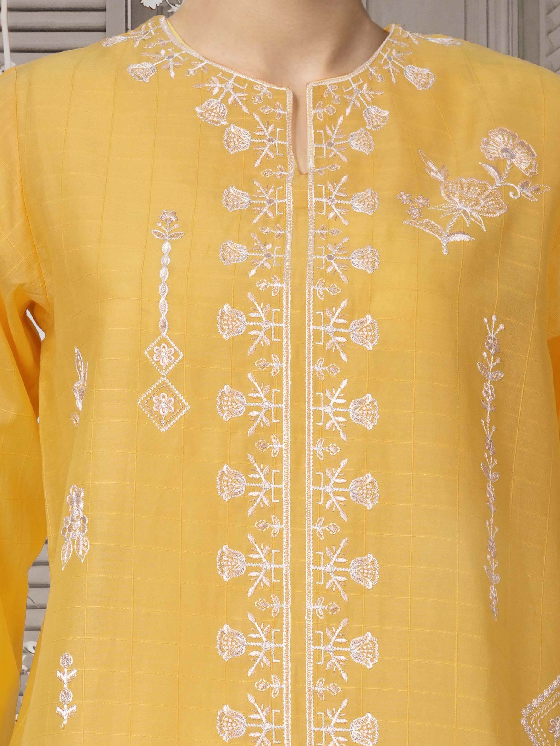 Lawn Texture Kurti- Embroidered (Pret) - Image 5