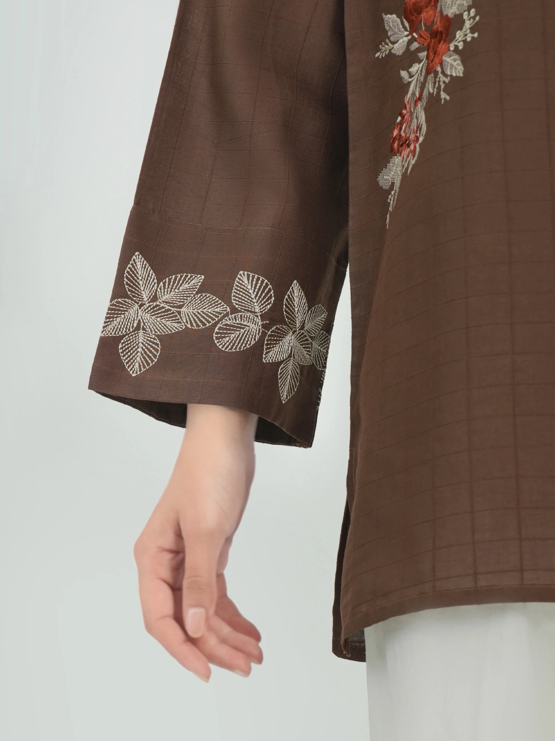 Lawn Texture Kurti- Embroidered (Pret) - Image 5