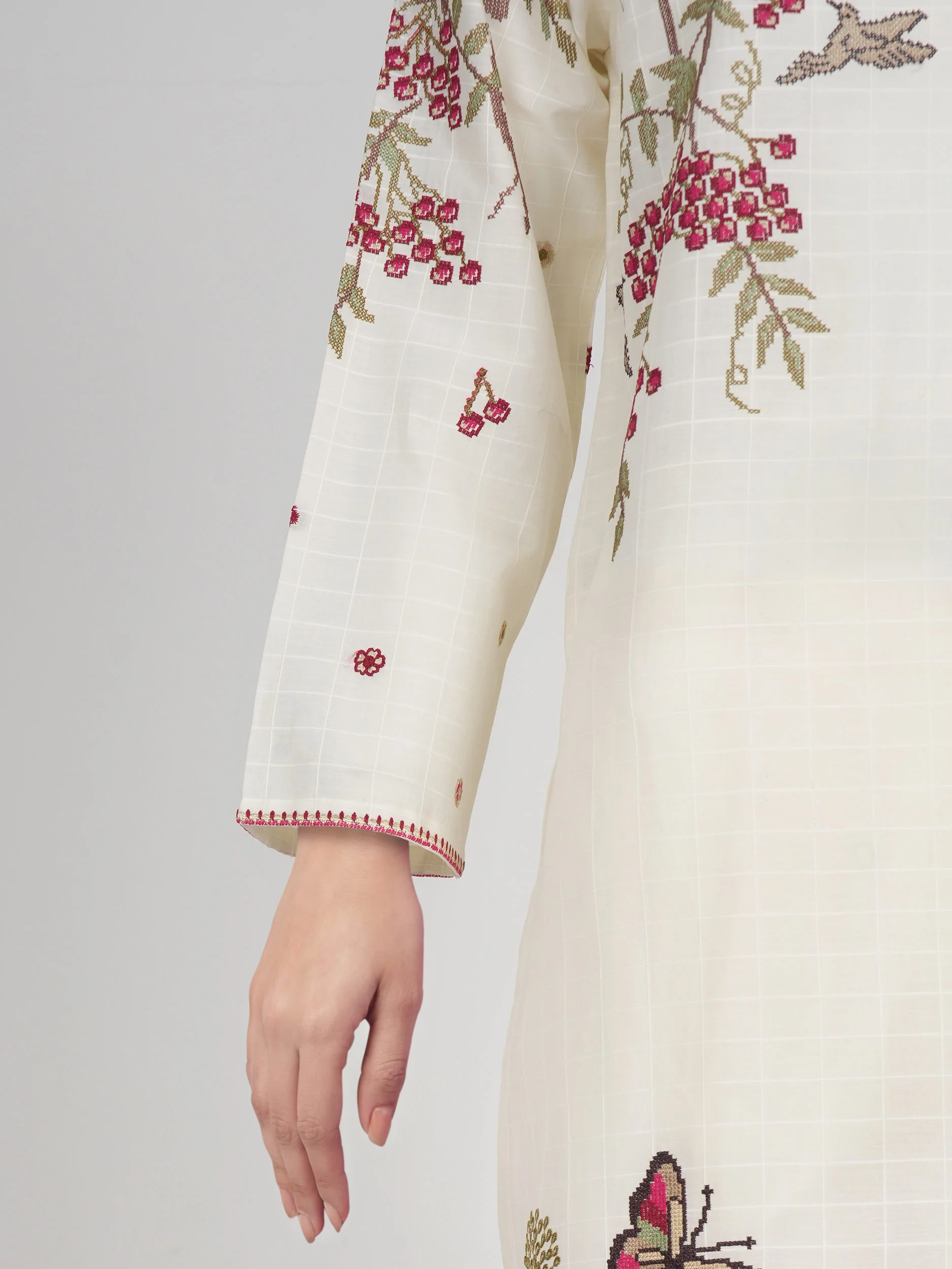 2 Piece Lawn Texture Suit- Embroidered (Pret) - Image 5