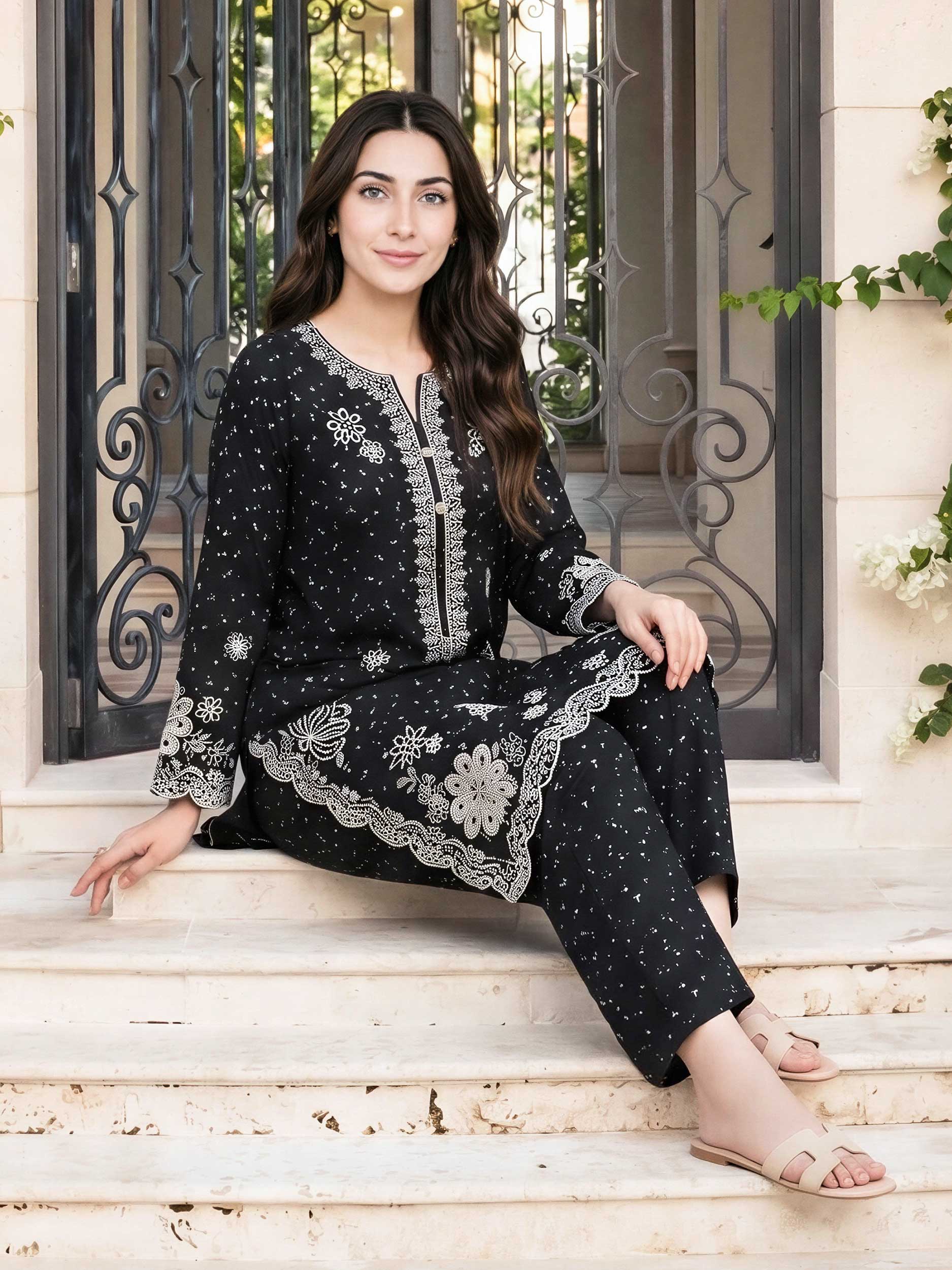 2 Piece Grip Suit- Embroidered (Pret) - Image 4