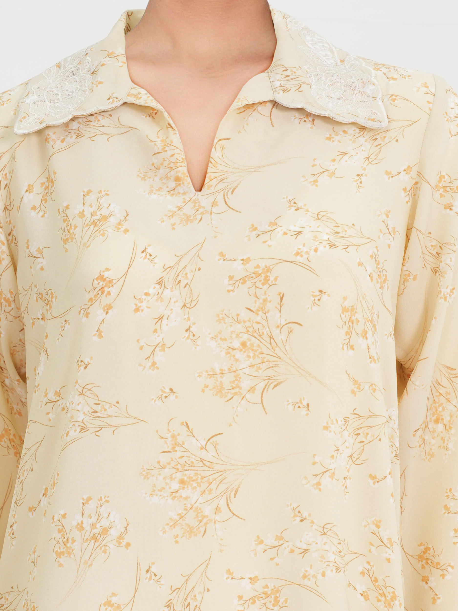 Grip Kurti-Embroidered (Pret) - Image 3