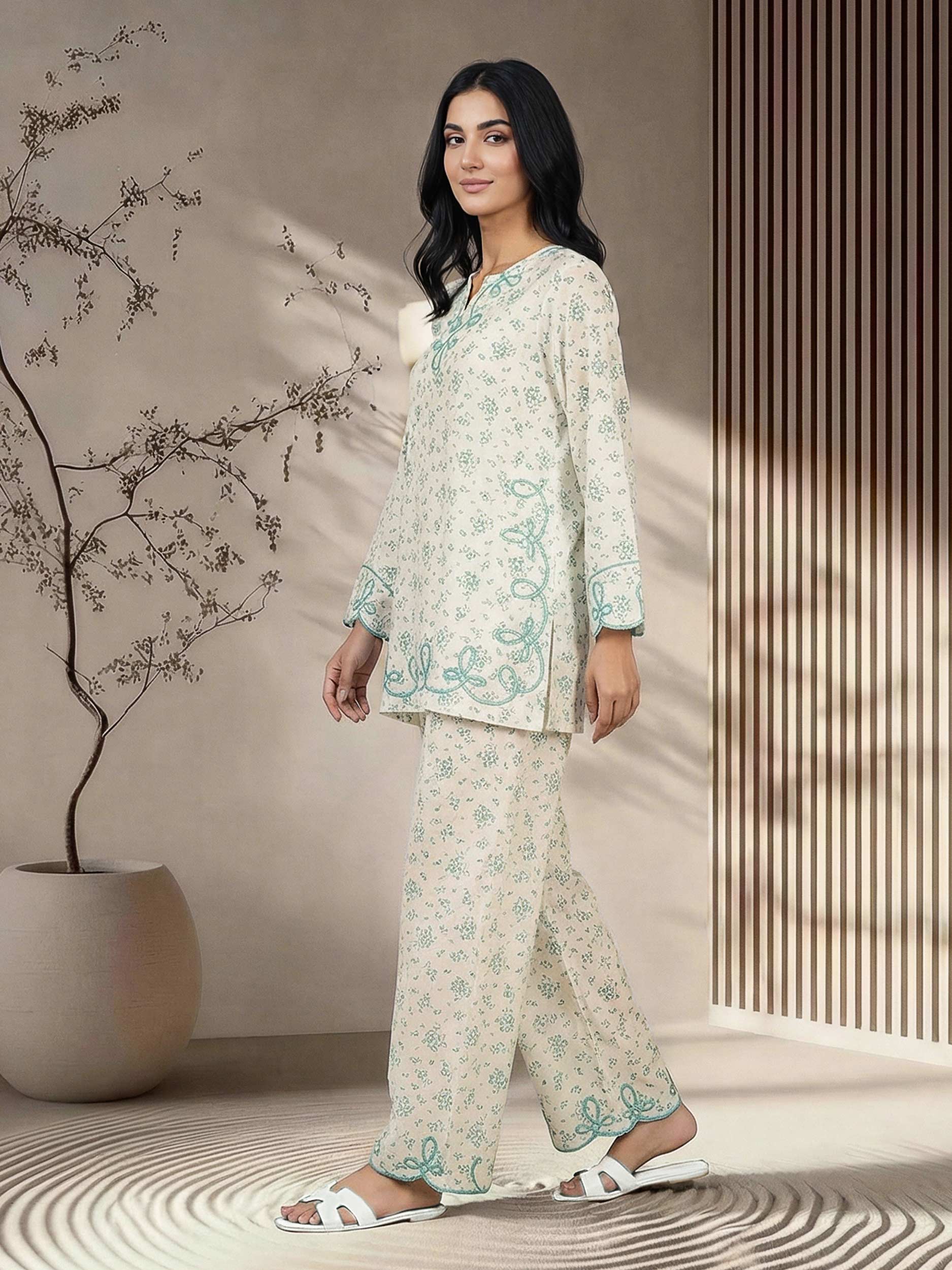 Grip Co-ord set- Embroidered - Image 2