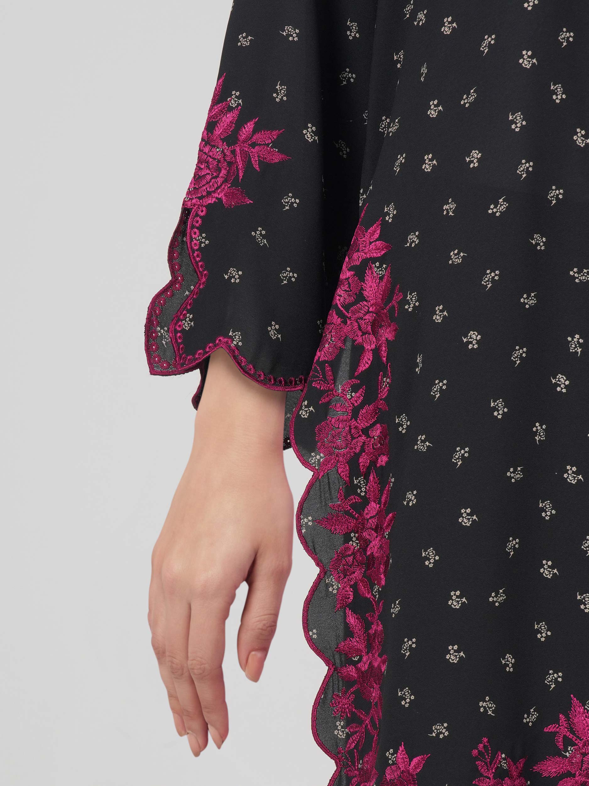 2 Piece Grip Suit- Embroidered (Pret) - Image 6
