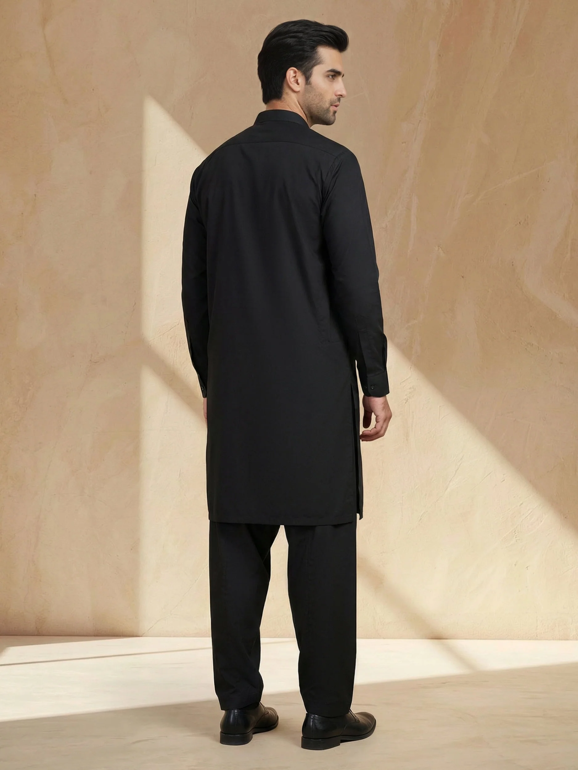 Latha Suit - Image 2