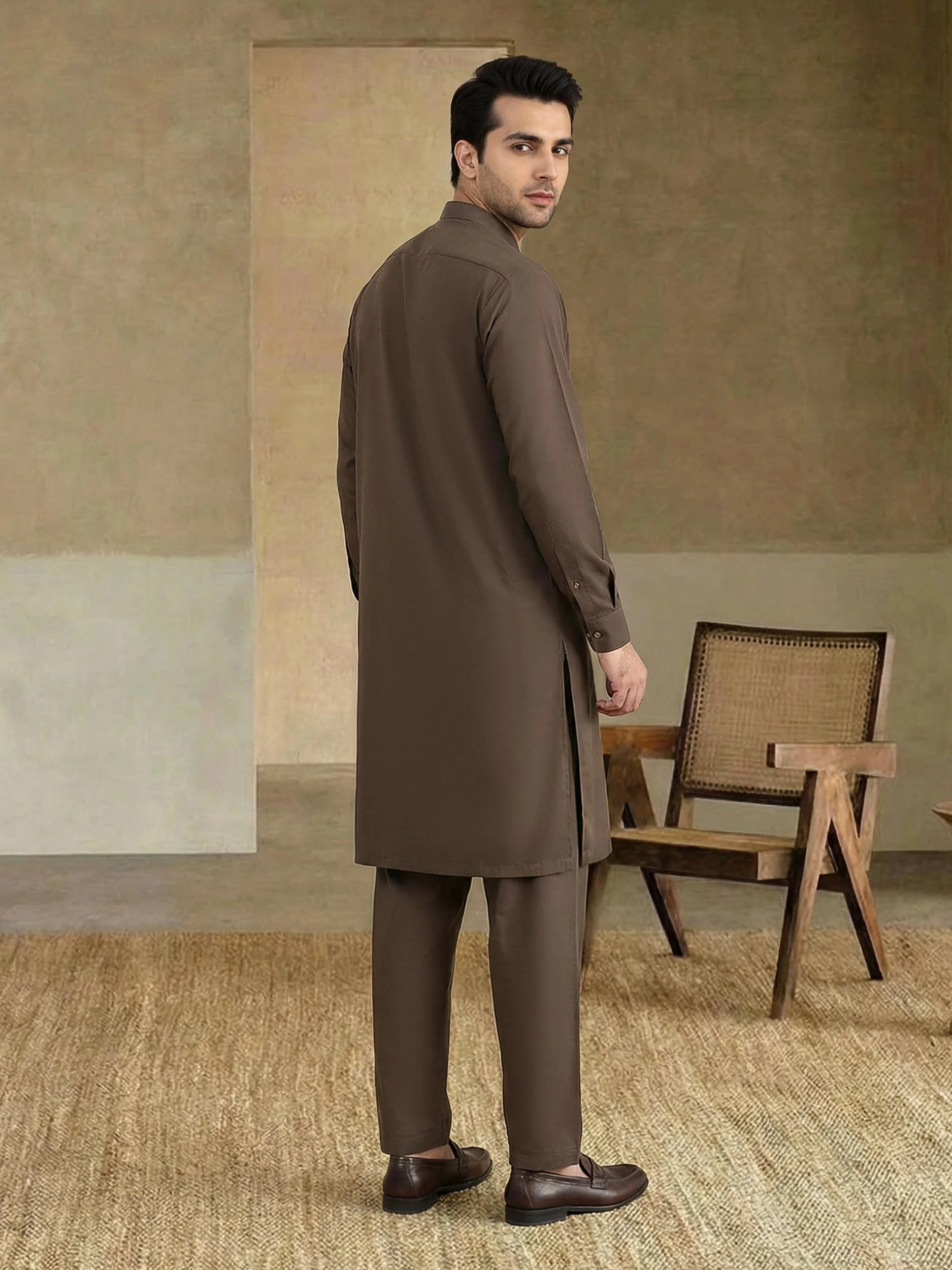 Dobby Suit - Image 2