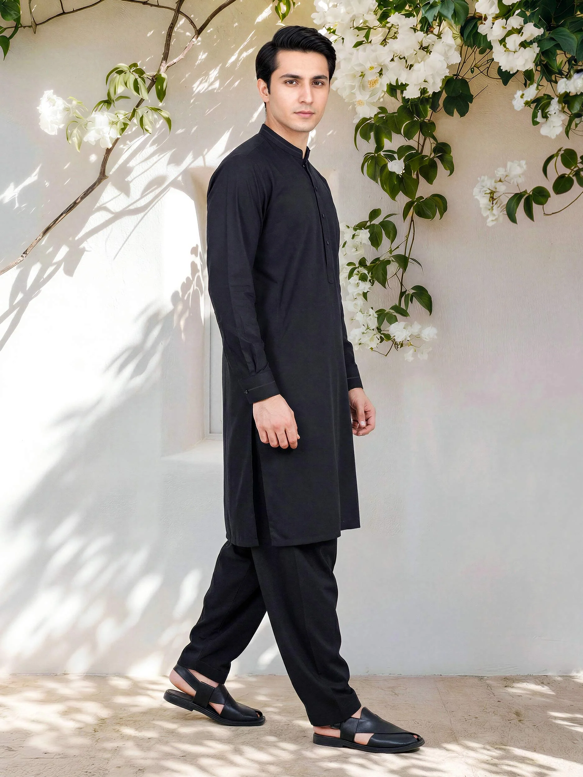 Dobby Suit - Image 2
