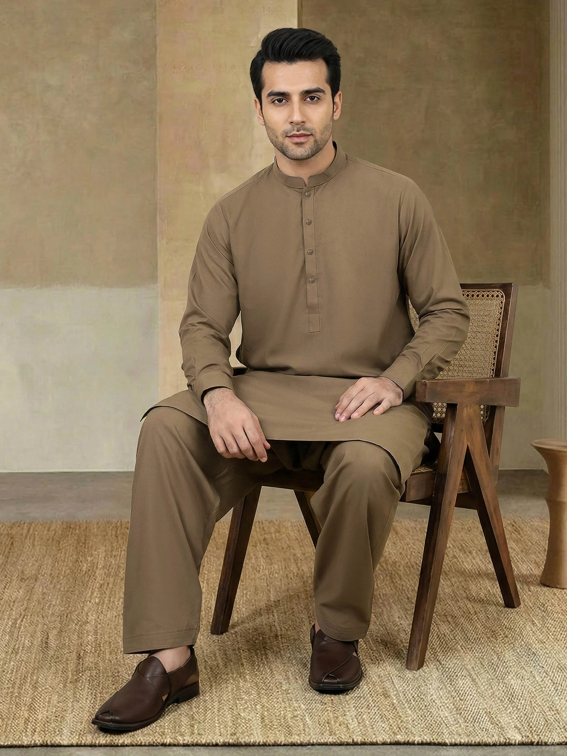Dobby Suit - Image 2