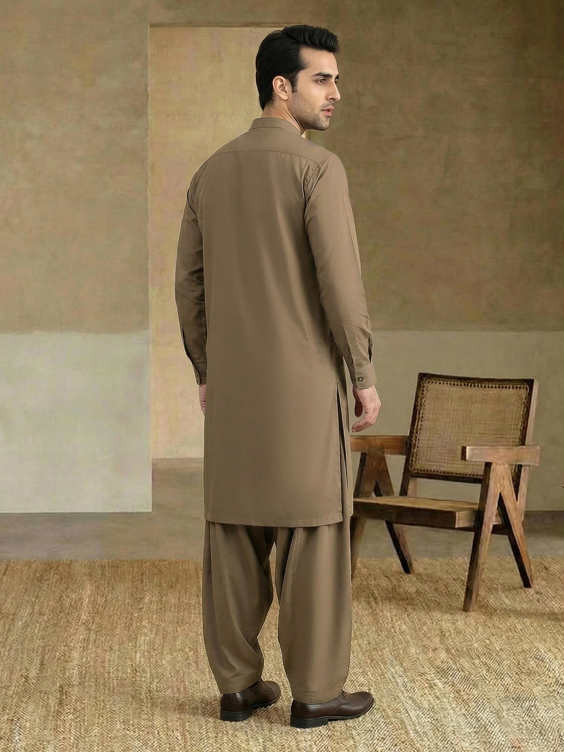 Dobby Suit - Image 3