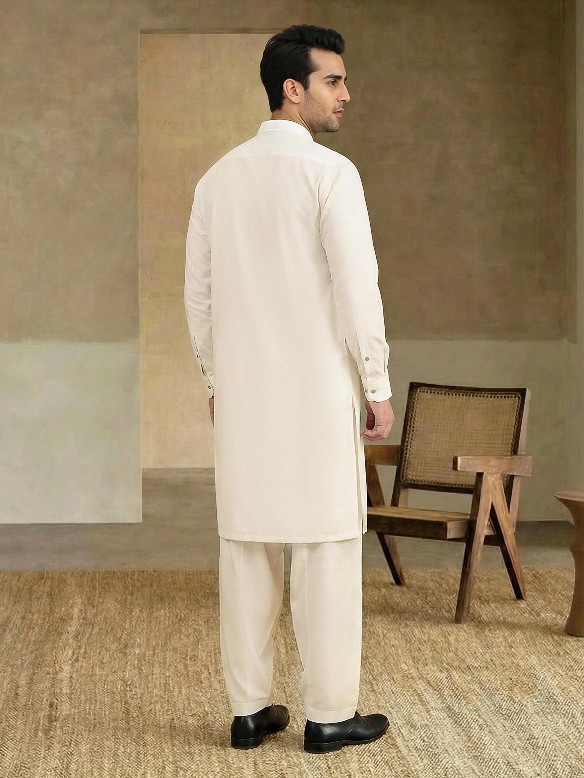 Dobby Suit - Image 3