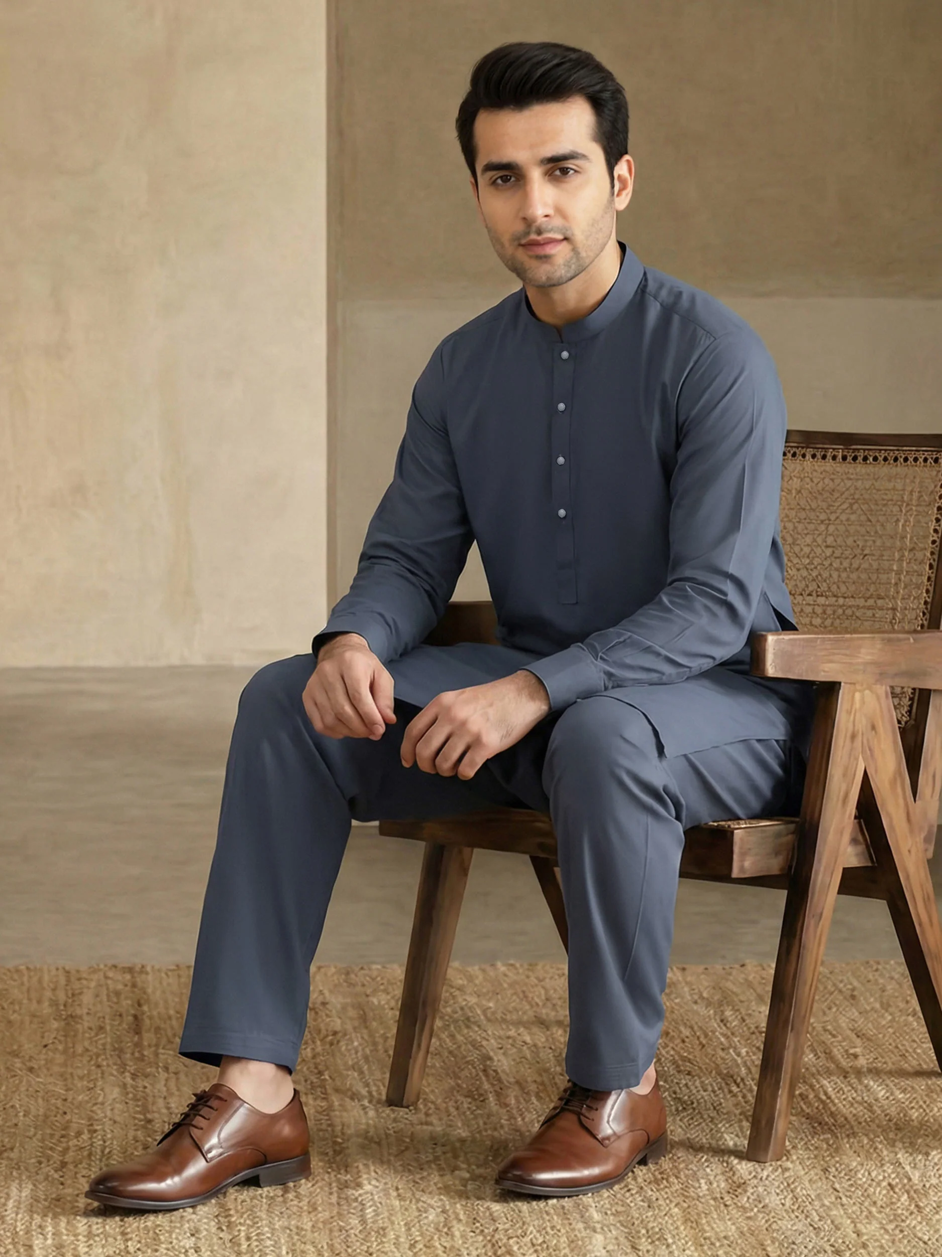 Dobby Suit - Image 2