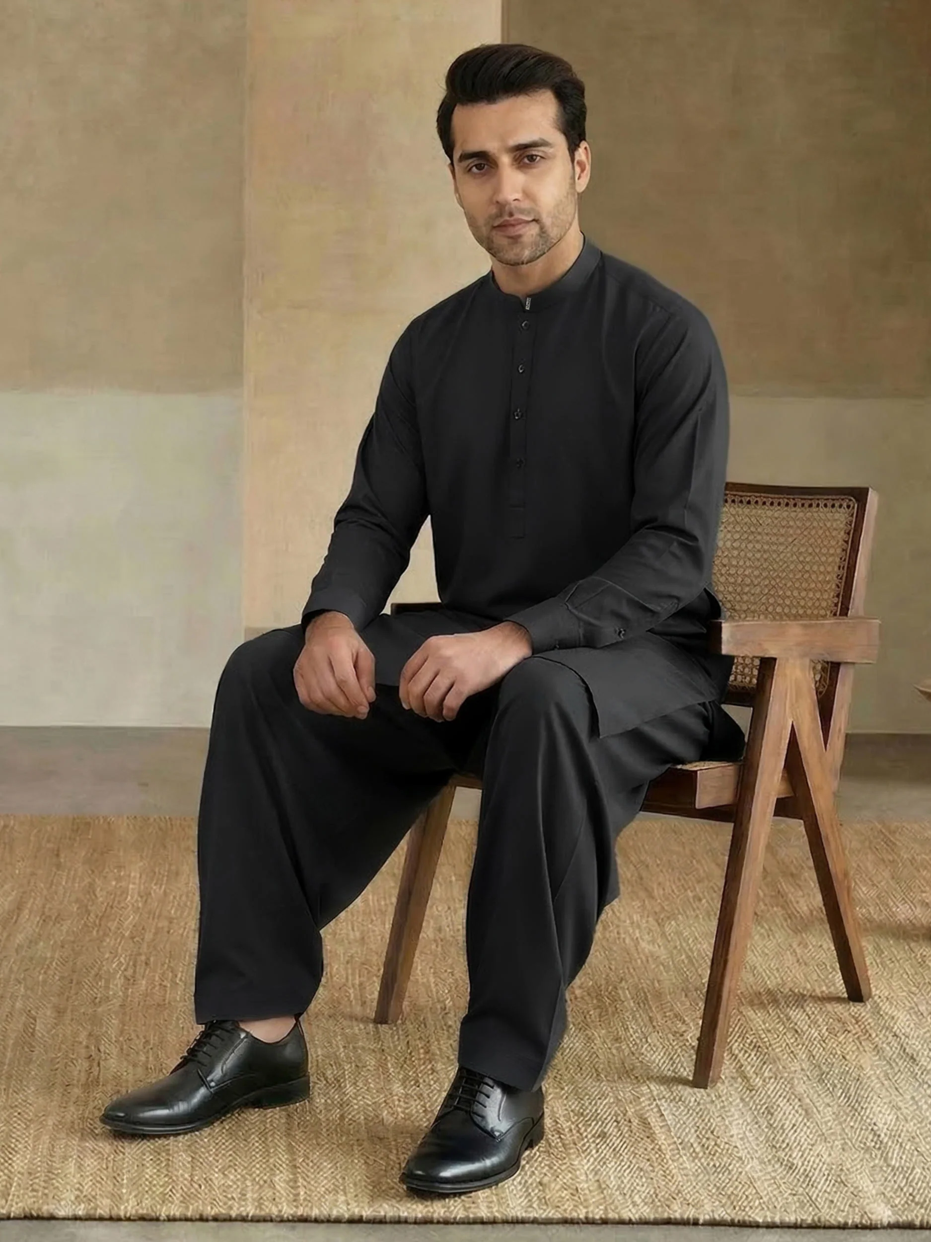 Dobby Suit - Image 2
