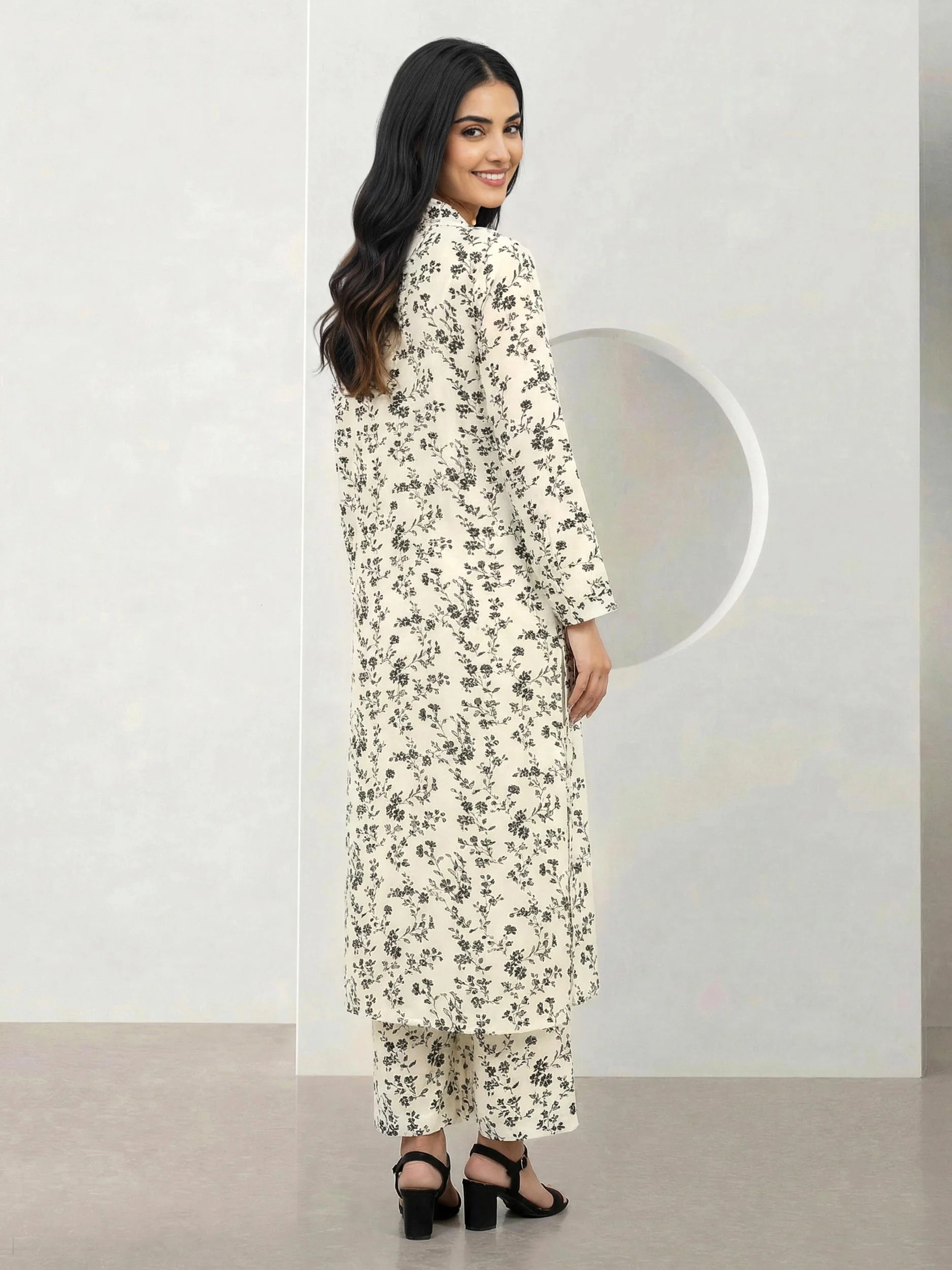 2 Piece Silk Suit (Pret) - Image 3