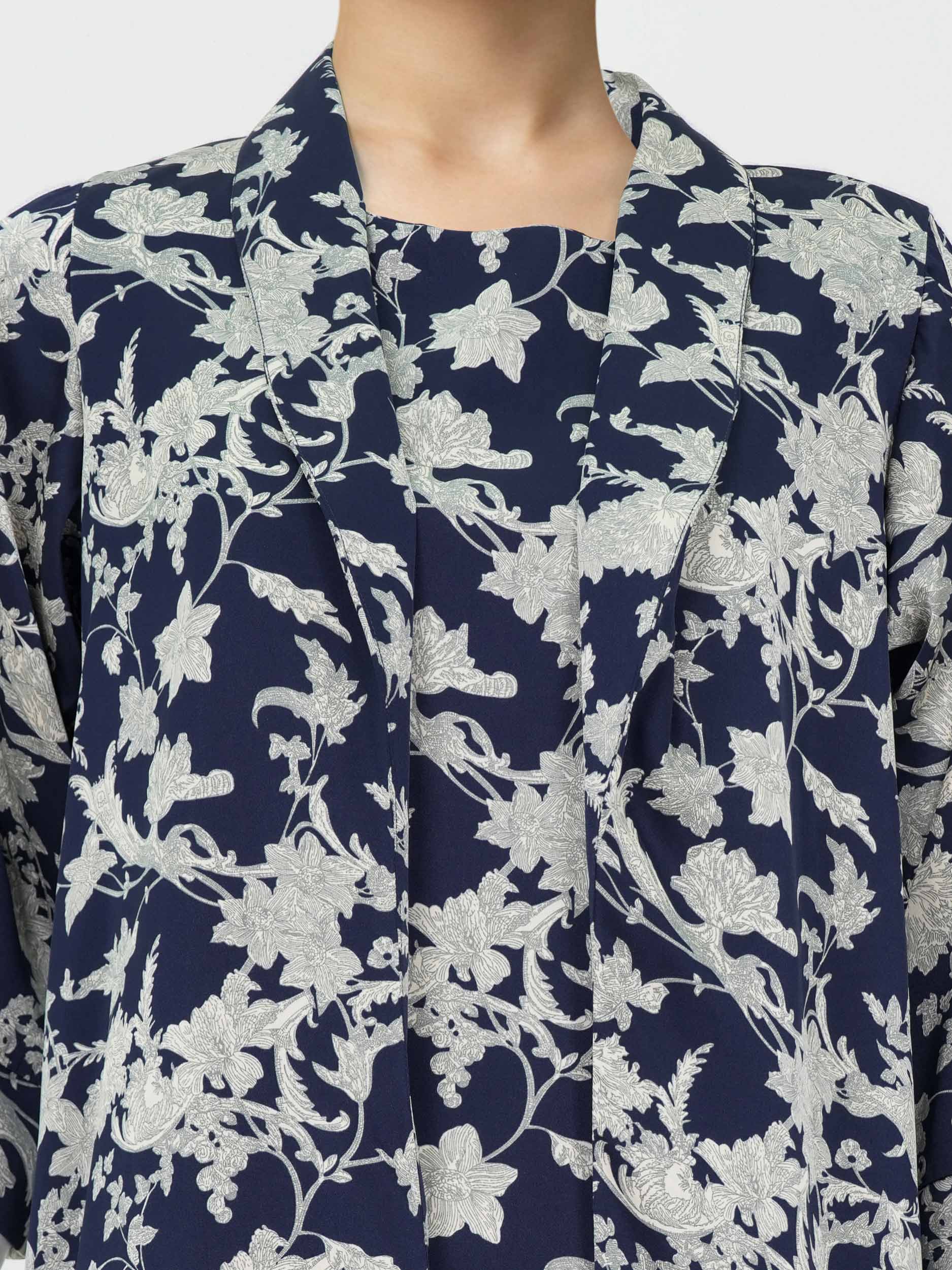 2 Piece Silk Suit (Pret) - Image 4