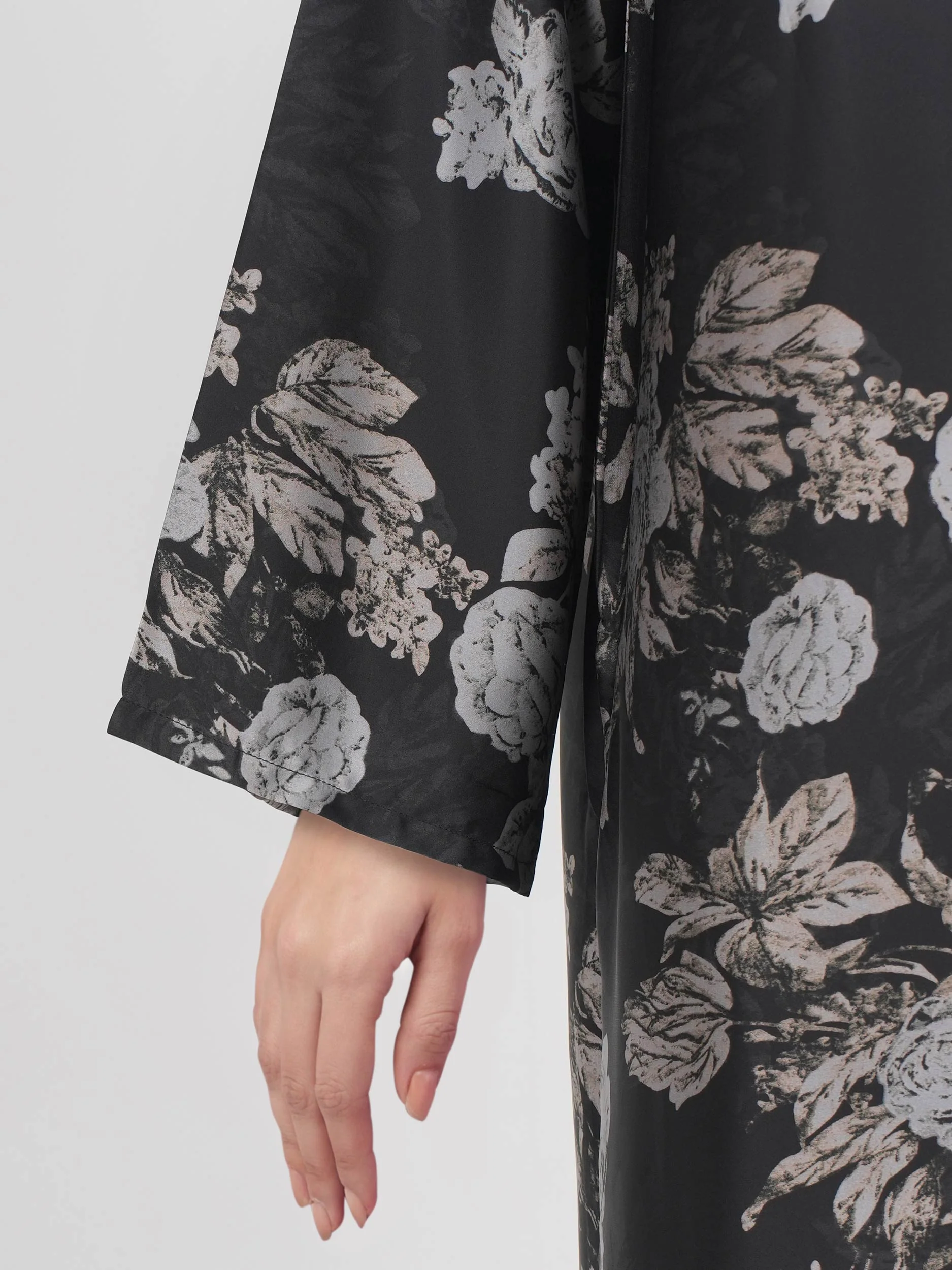 2 Piece Silk Suit- Embroidered (Pret) - Image 5