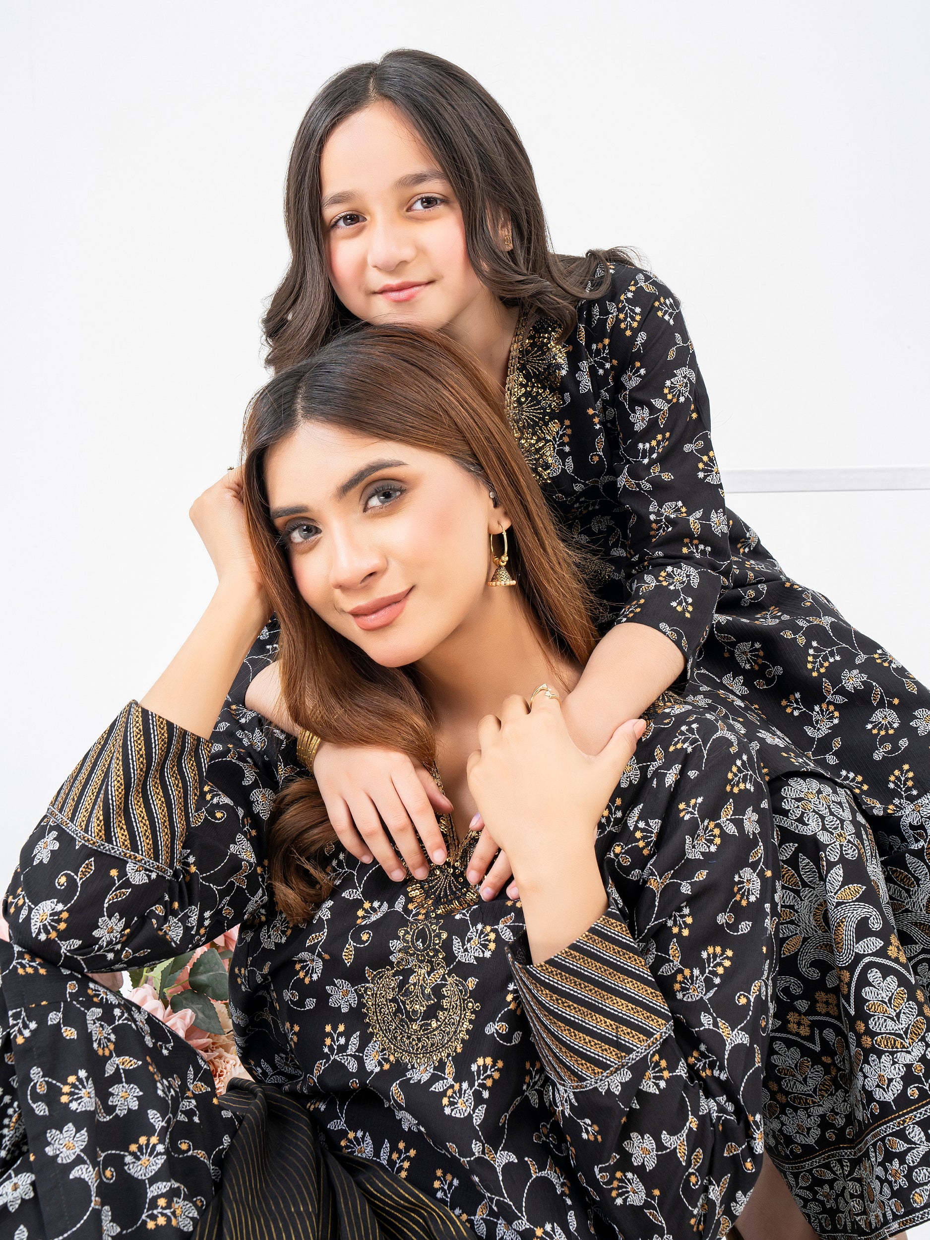 2 Piece Lawn Suit-Embroidered - Image 8