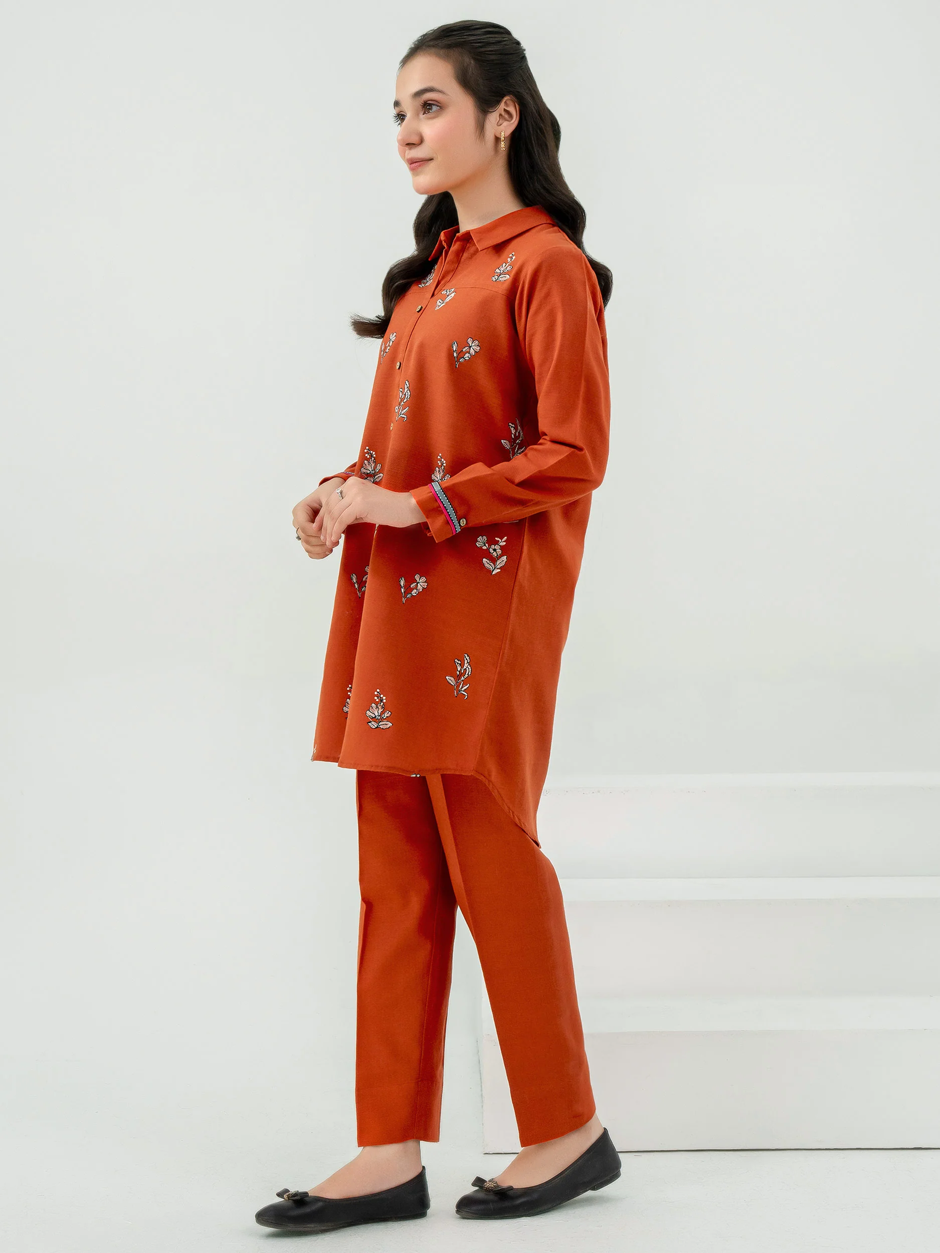 2 Piece Khaddar Suit-Embroidered (Pret) - Image 5