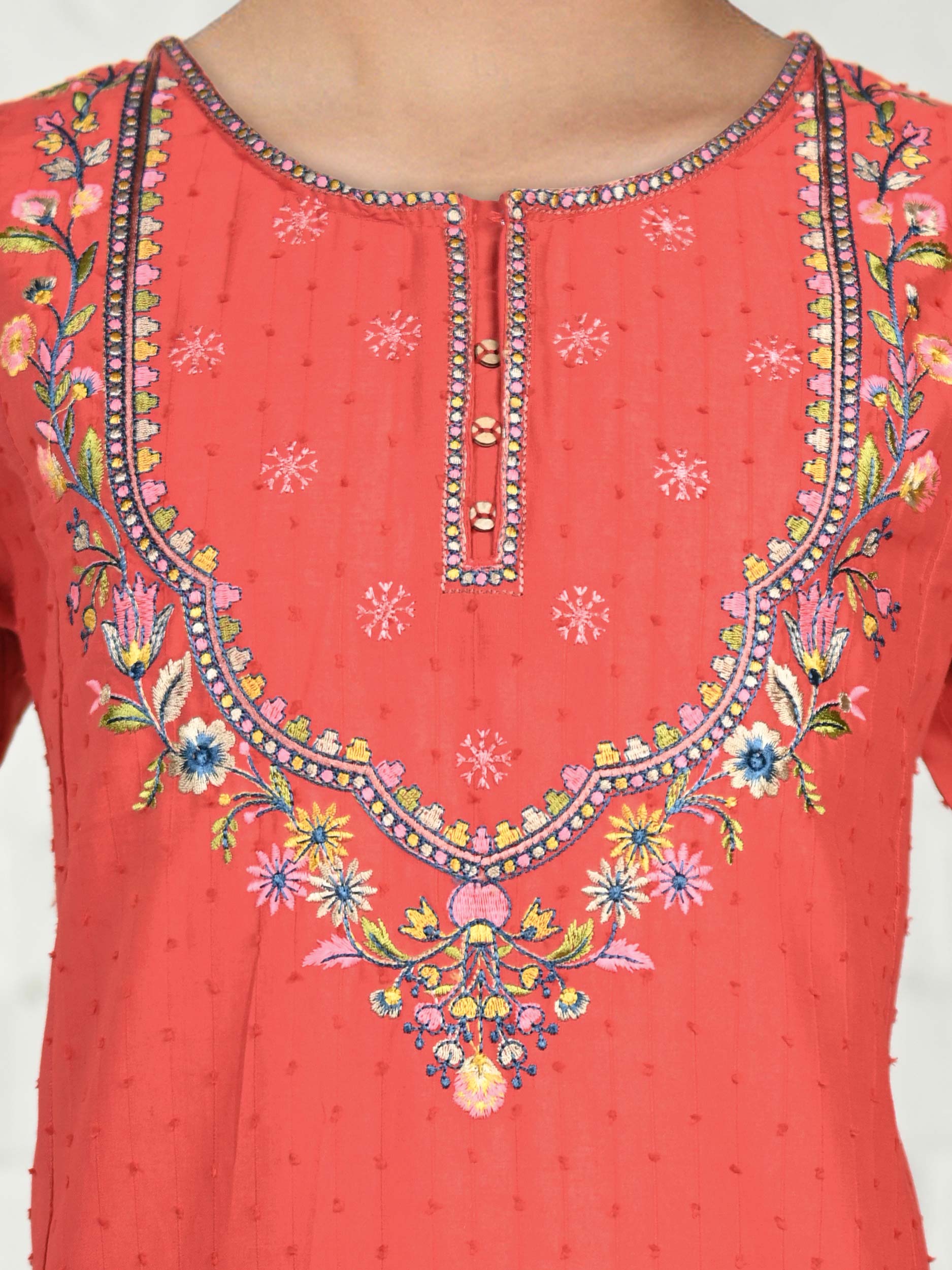 2 Piece Lawn Texture Suit- Embroidered (Pret) - Image 4
