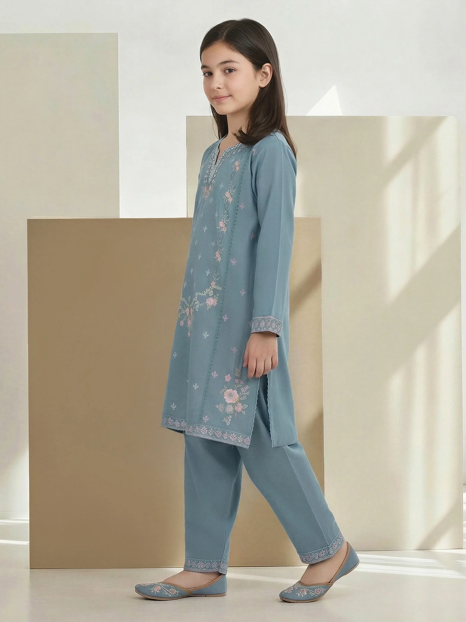 2 Piece Lawn Slub Suit- Embroidered (Pret) - Image 2