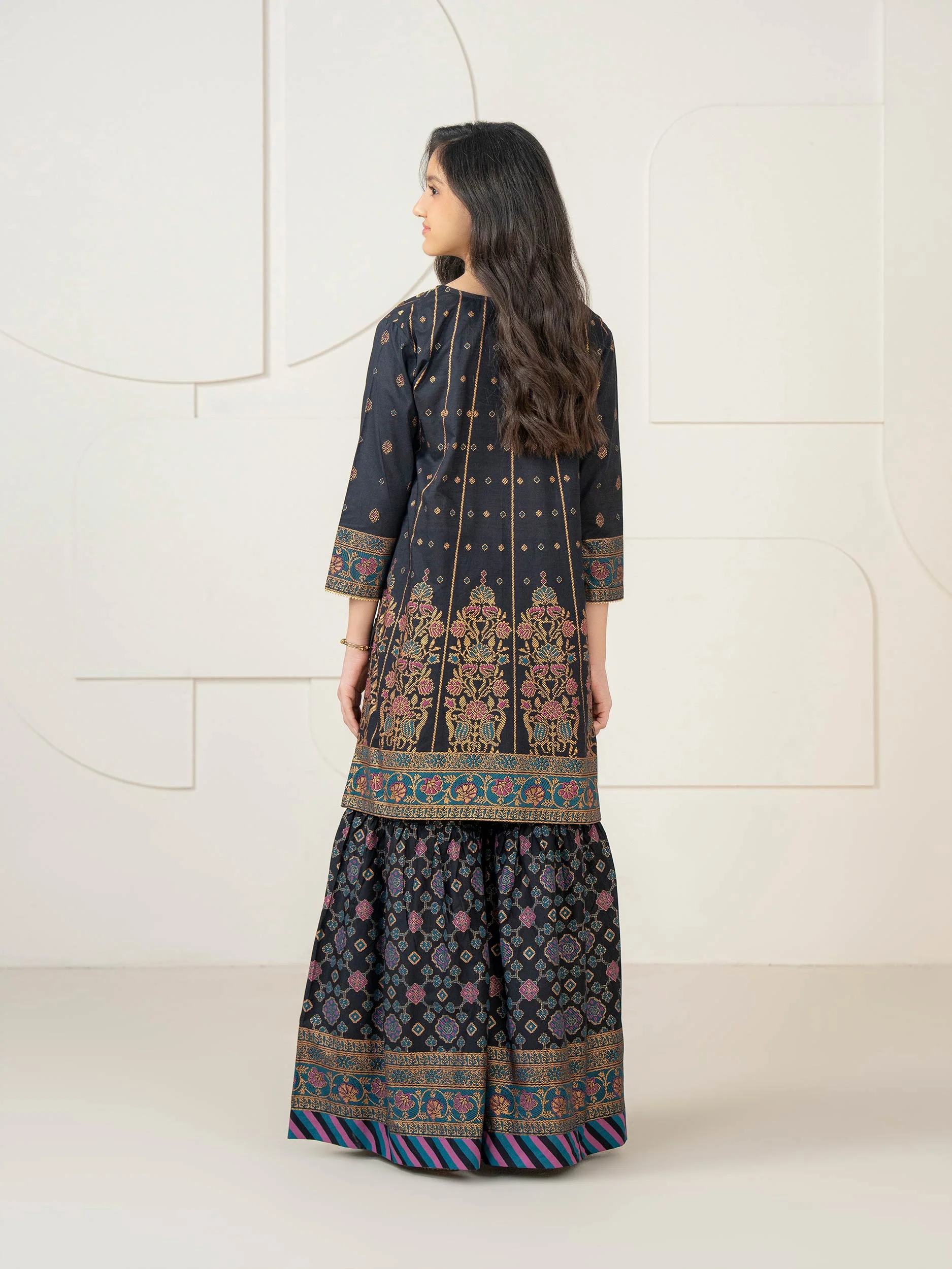 2 Piece Lawn Suit-Embroidered - Image 4