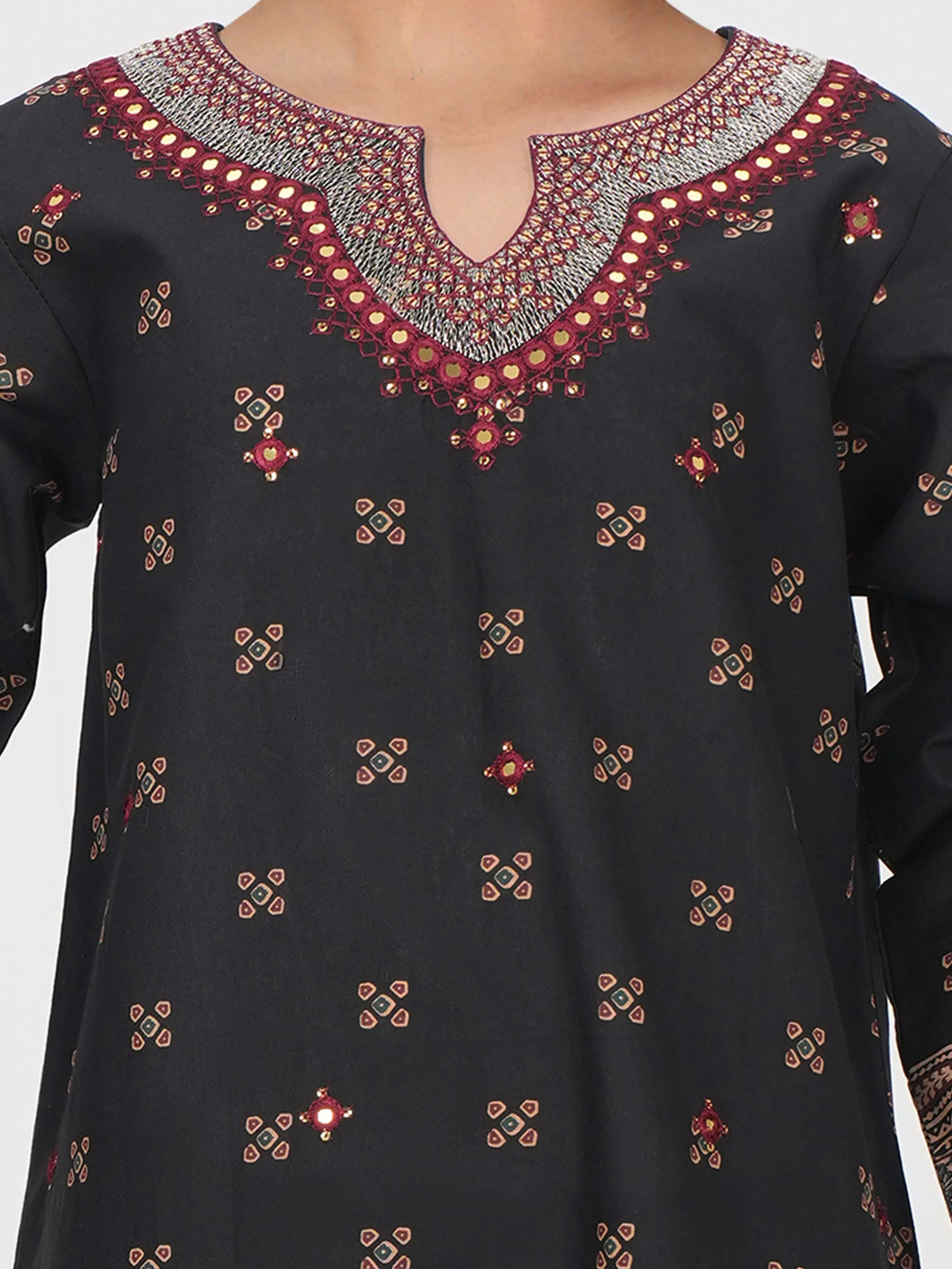 2 Piece Cambric Suit- Embroidered (Pret) - Image 4