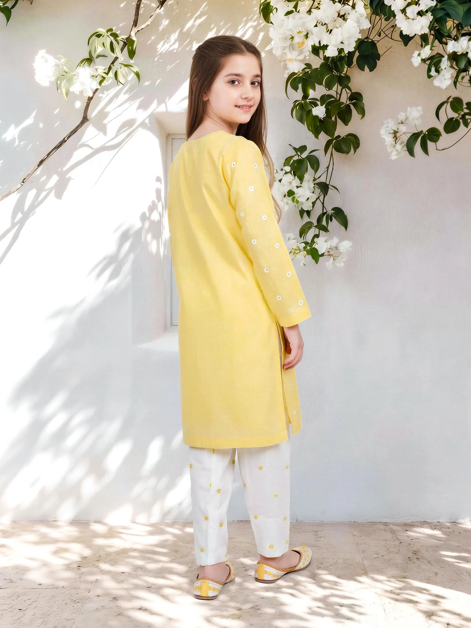 2 Piece Lawn Slub Suit- Embroidered (Pret) - Image 3