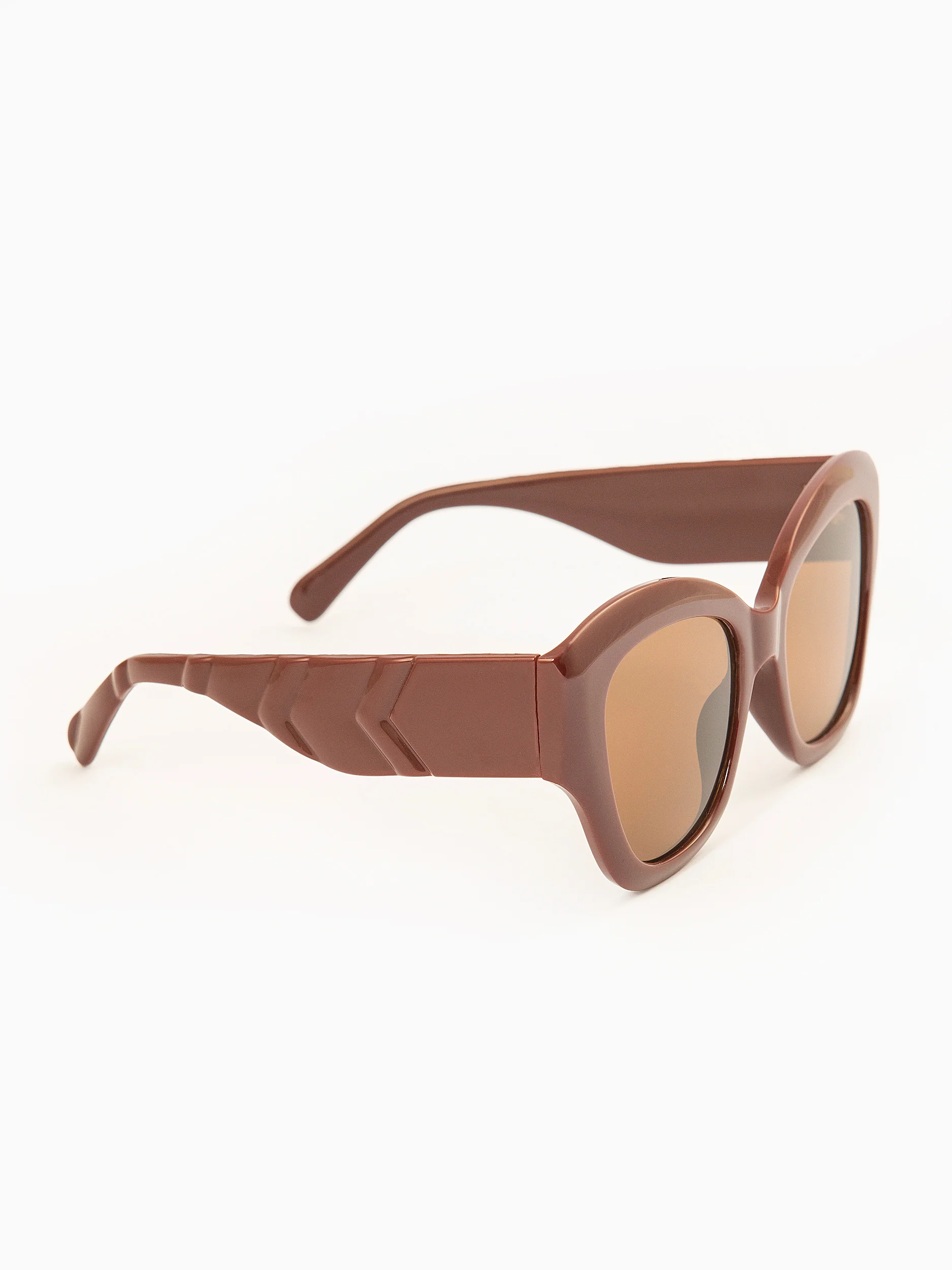 Cat-Eye Sunglasses - Image 4