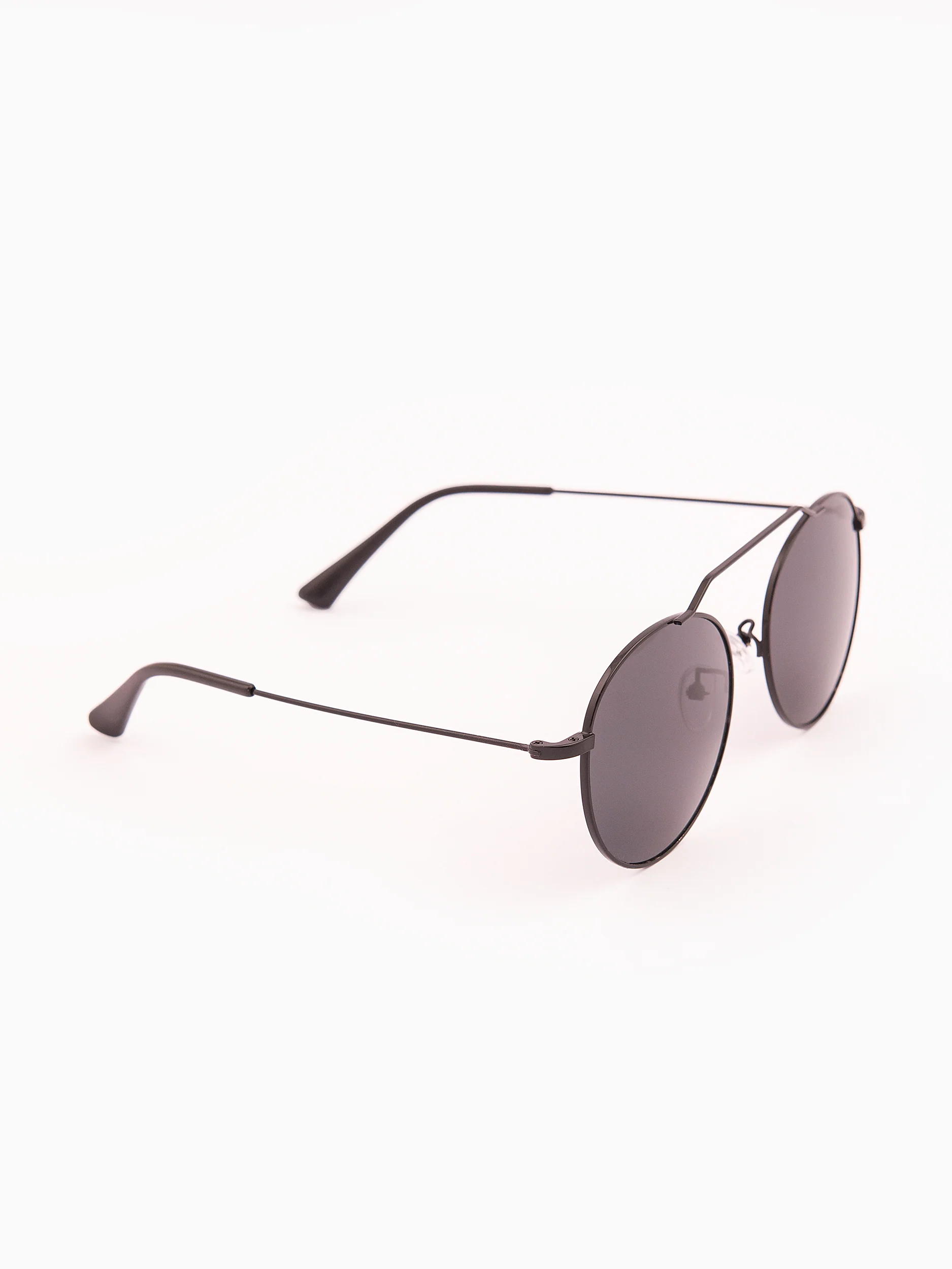 Round Sunglasses - Image 2