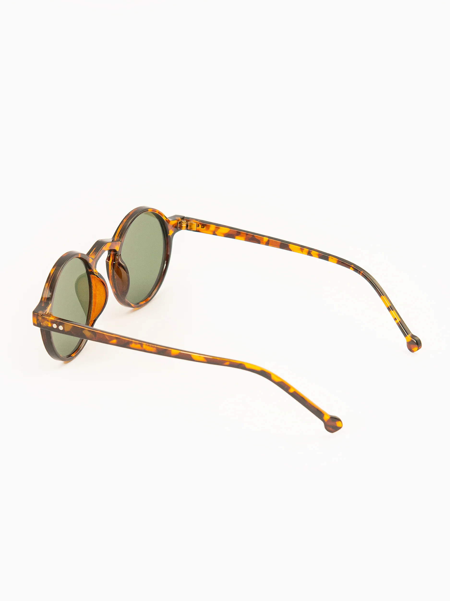 Chic Sunglasses - Image 3