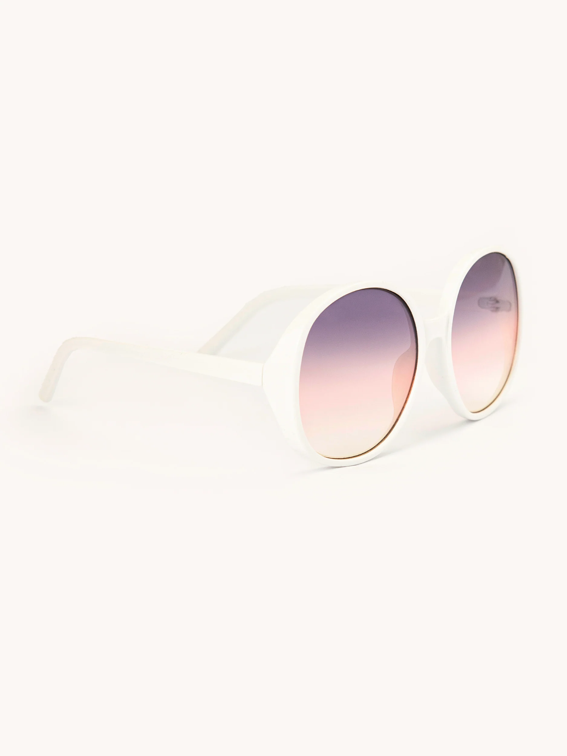 Chic Sunglasses - Image 2