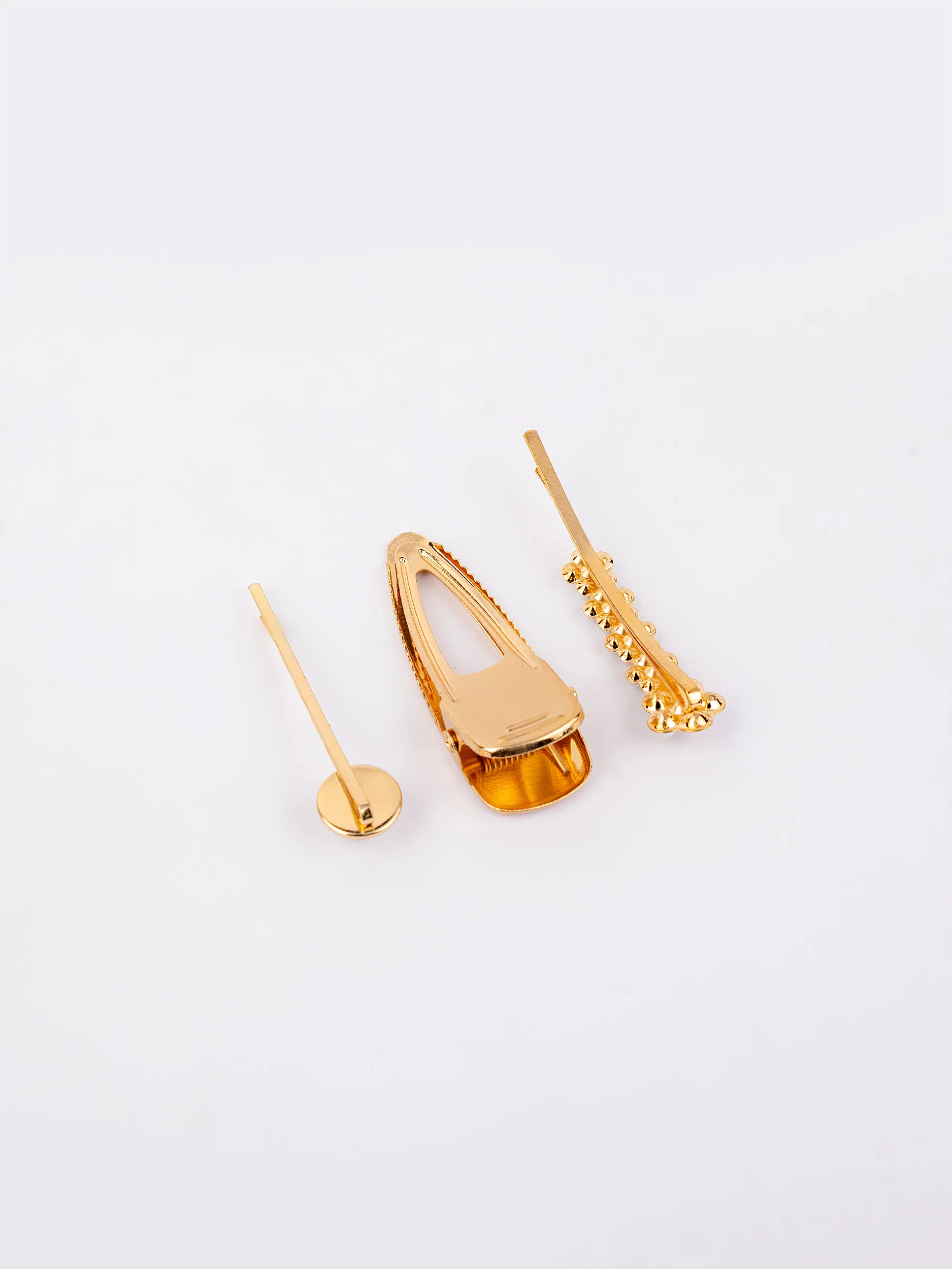Pearl Embellished Hair Clip Set - Image 4