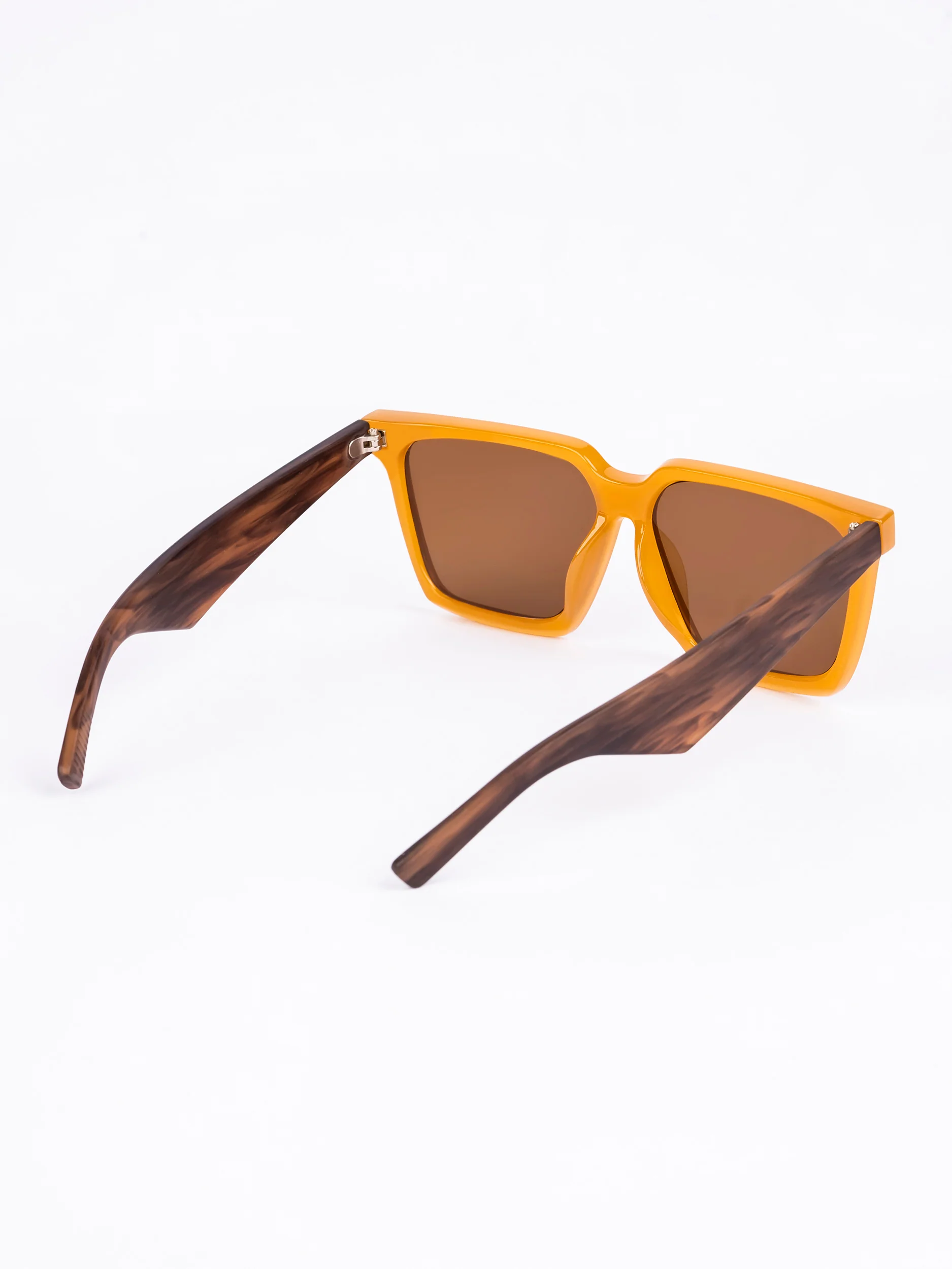 Classic Sunglasses - Image 3
