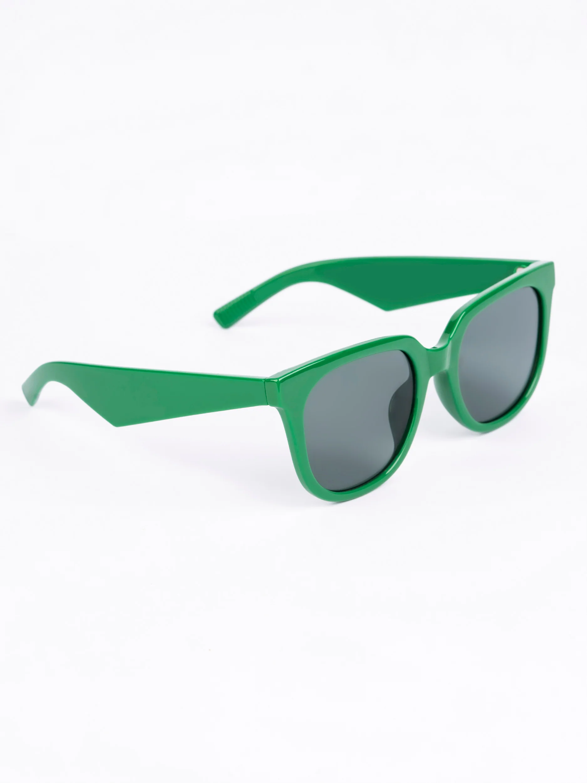 Classic Sunglasses - Image 2