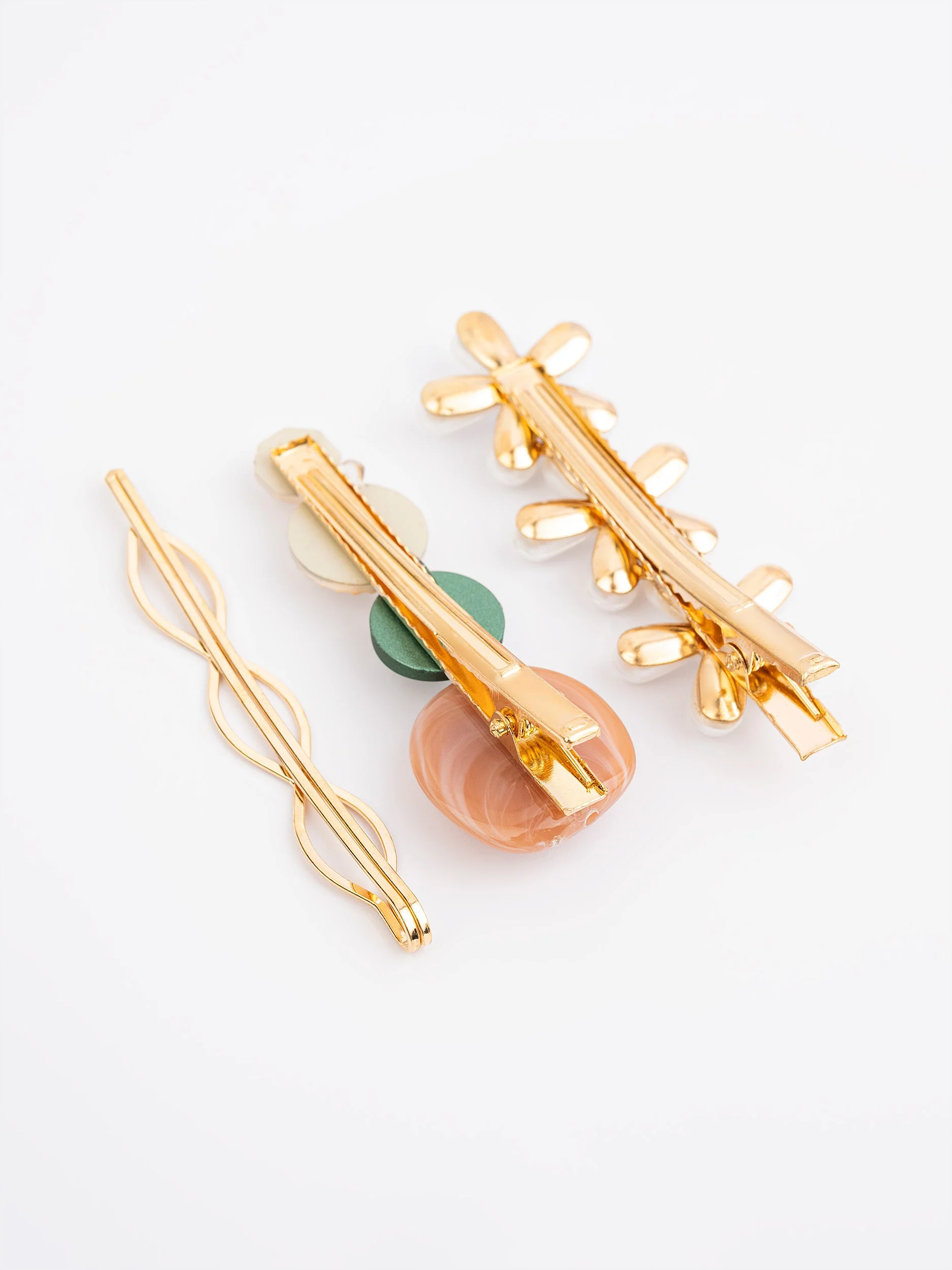 Chic Hair Clips - Image 4