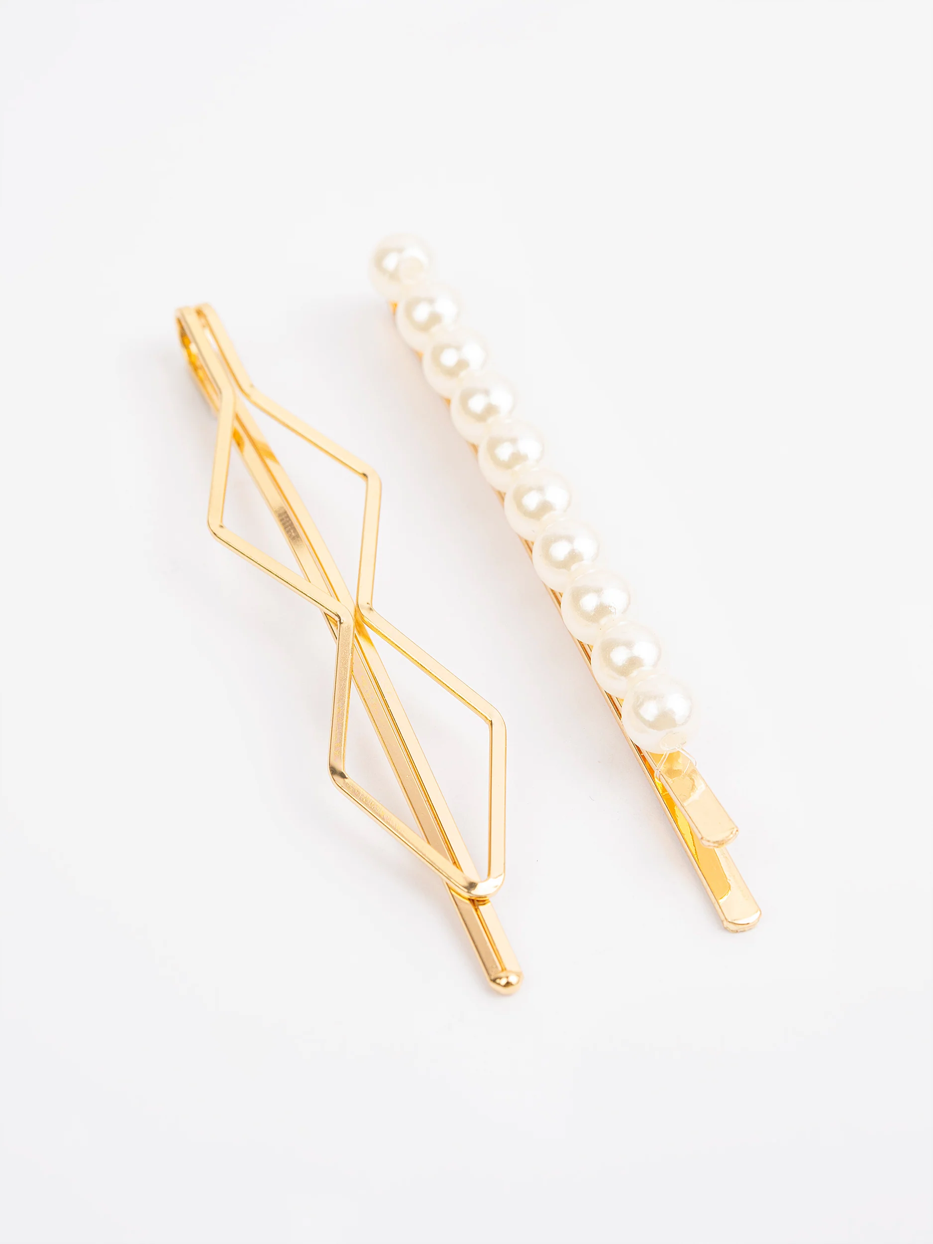 Embellished leaf Hair Clips - Image 3