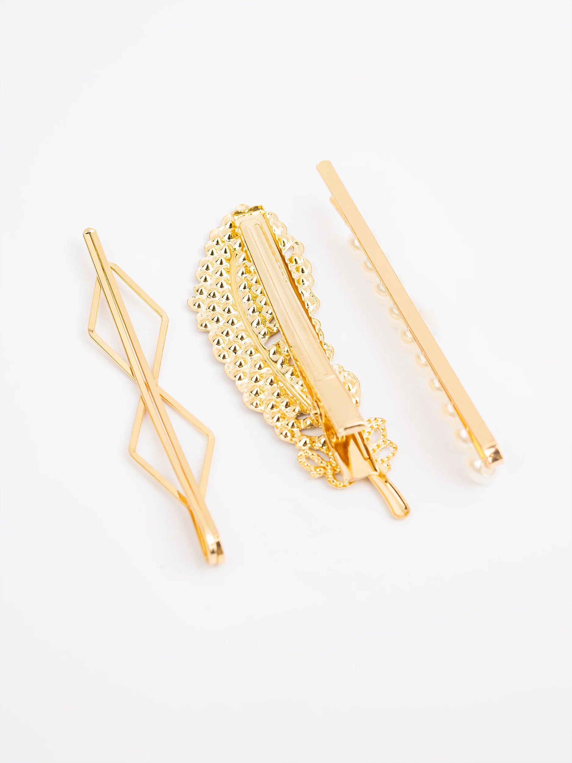 Embellished leaf Hair Clips - Image 4