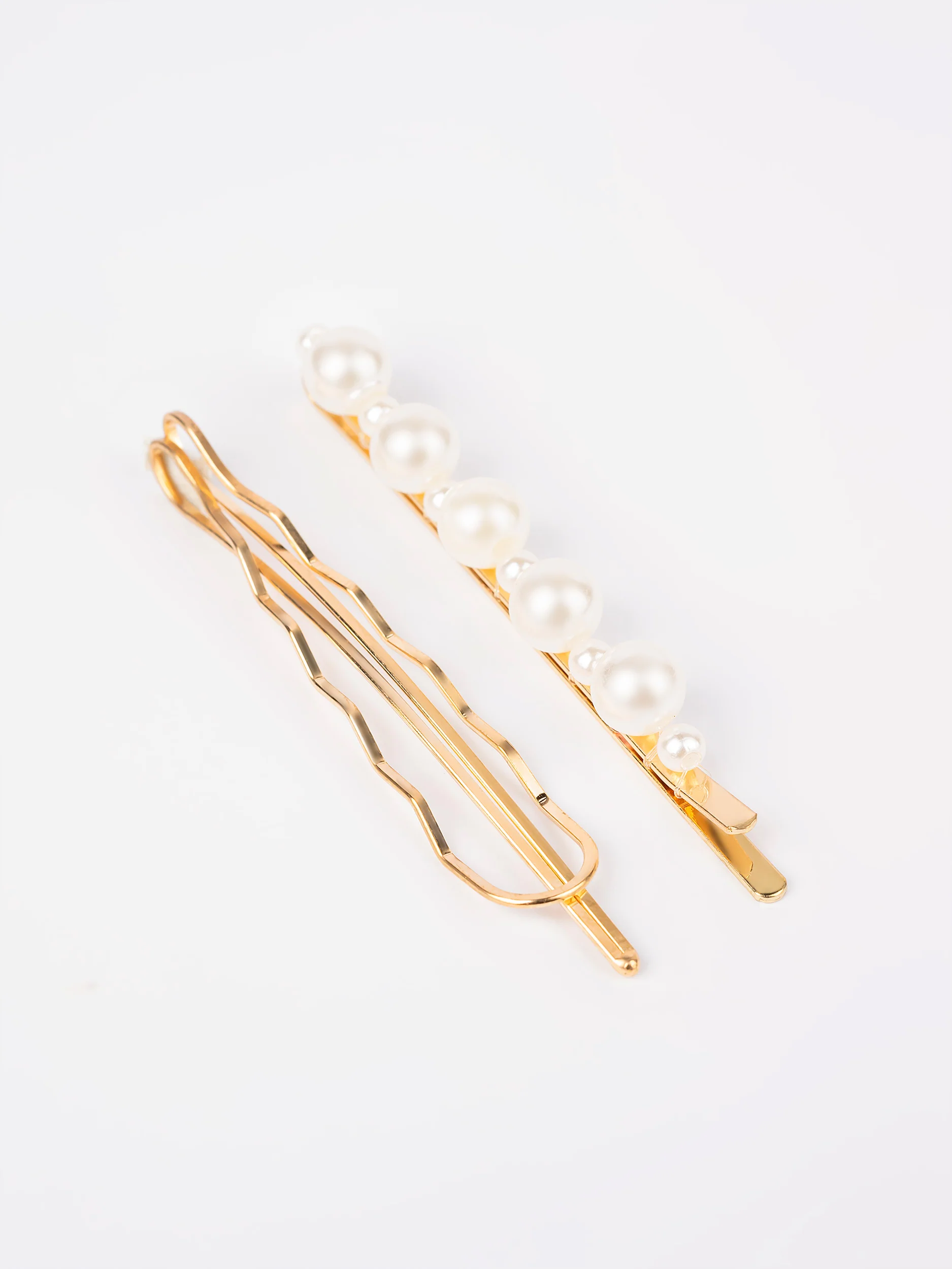 Pearl Embellished Hair Clips - Image 2