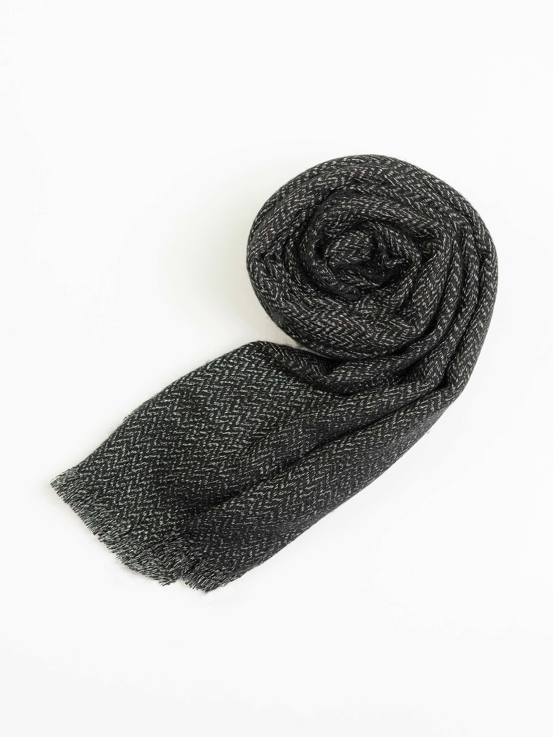 Blingy Woolen Shawl - Image 2